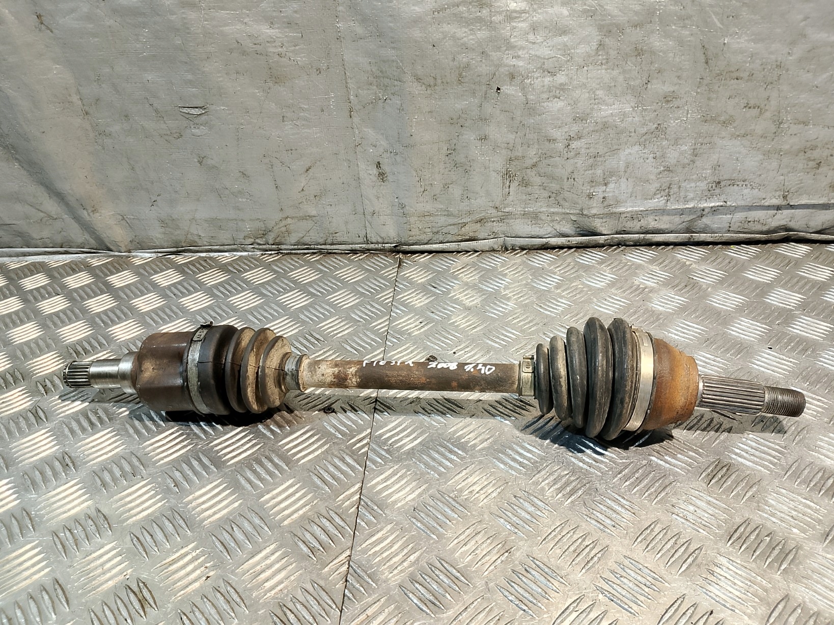 semi-axis left front short. FORD FIESTA MK6 1.4 TDI