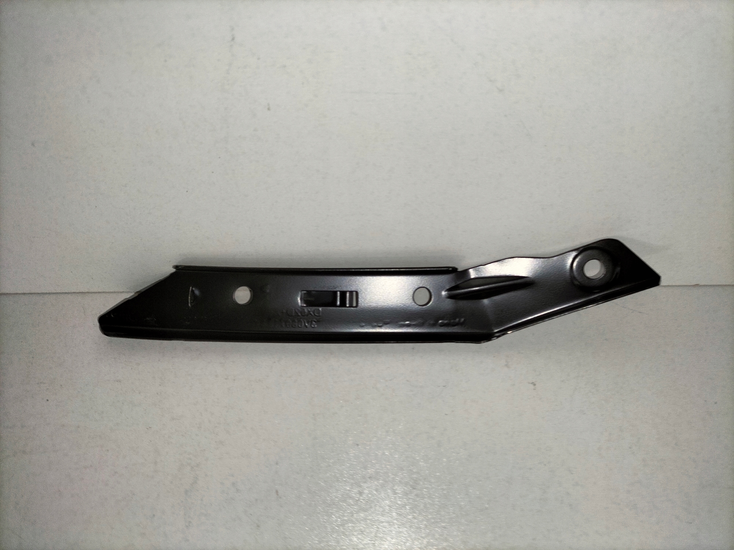 bumper bracket front right SKODA SUPERB III 15