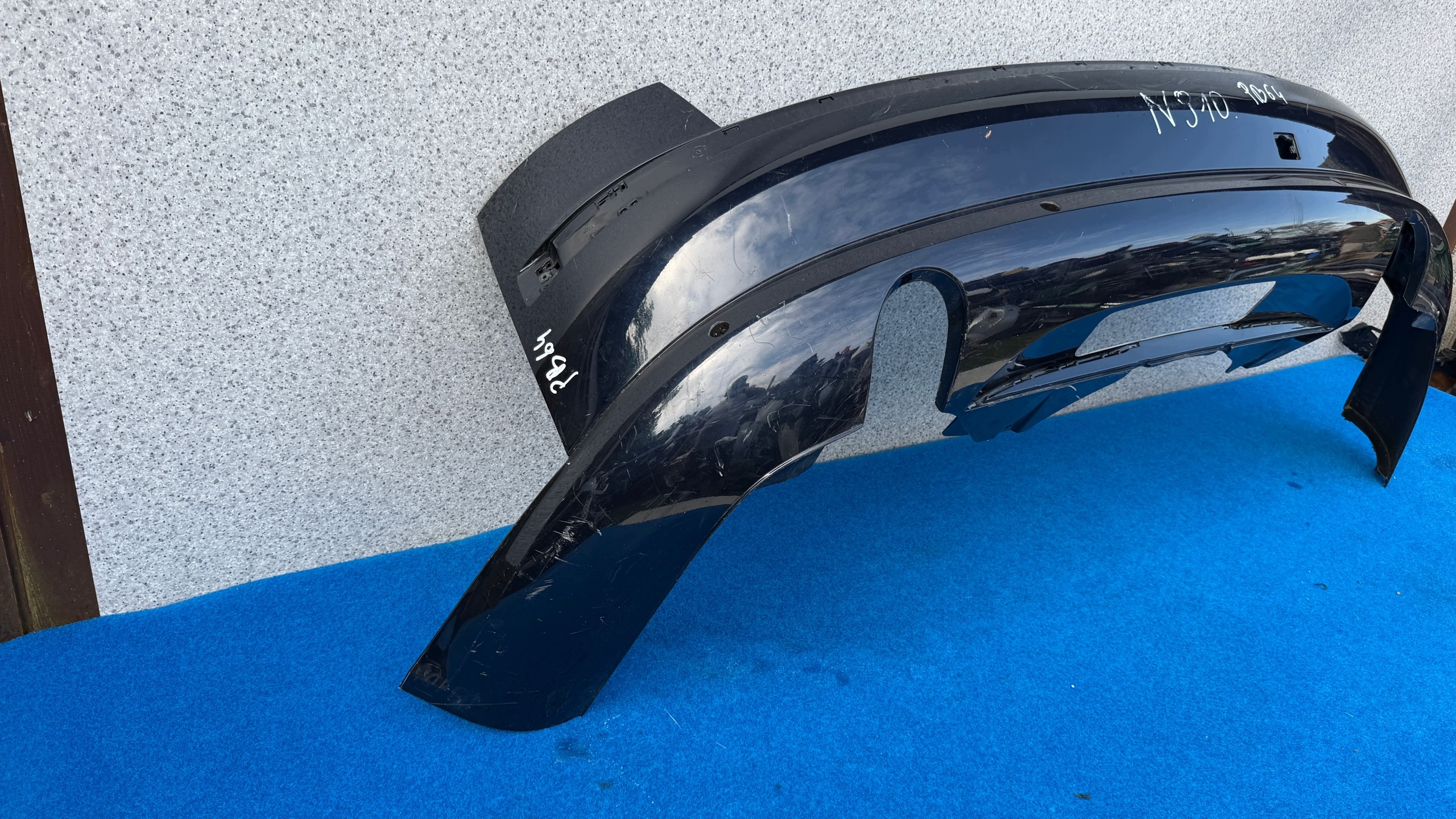 AUDI A8 D3 2002R+ bumper rear part + SPOILER below towing 4E0807511A PB64
