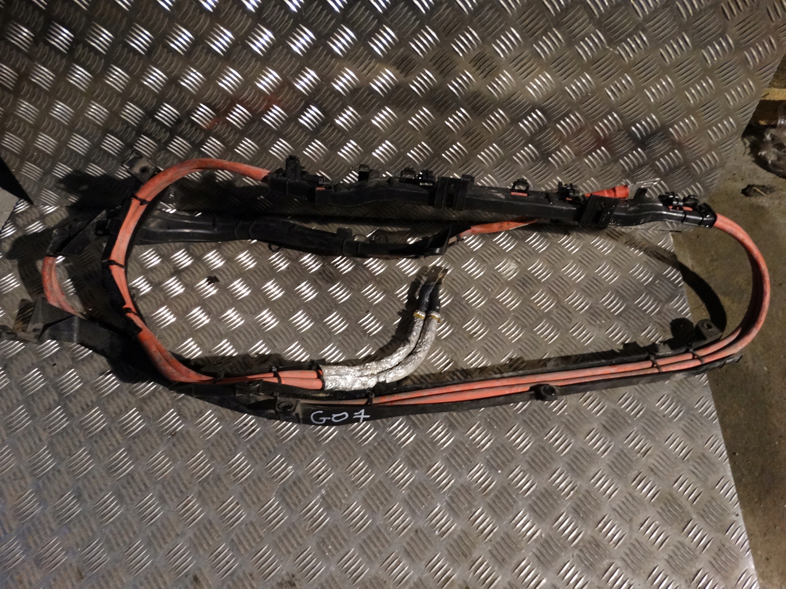 IDEALNY cable battery PLUSOWY BMW G07 X7 1