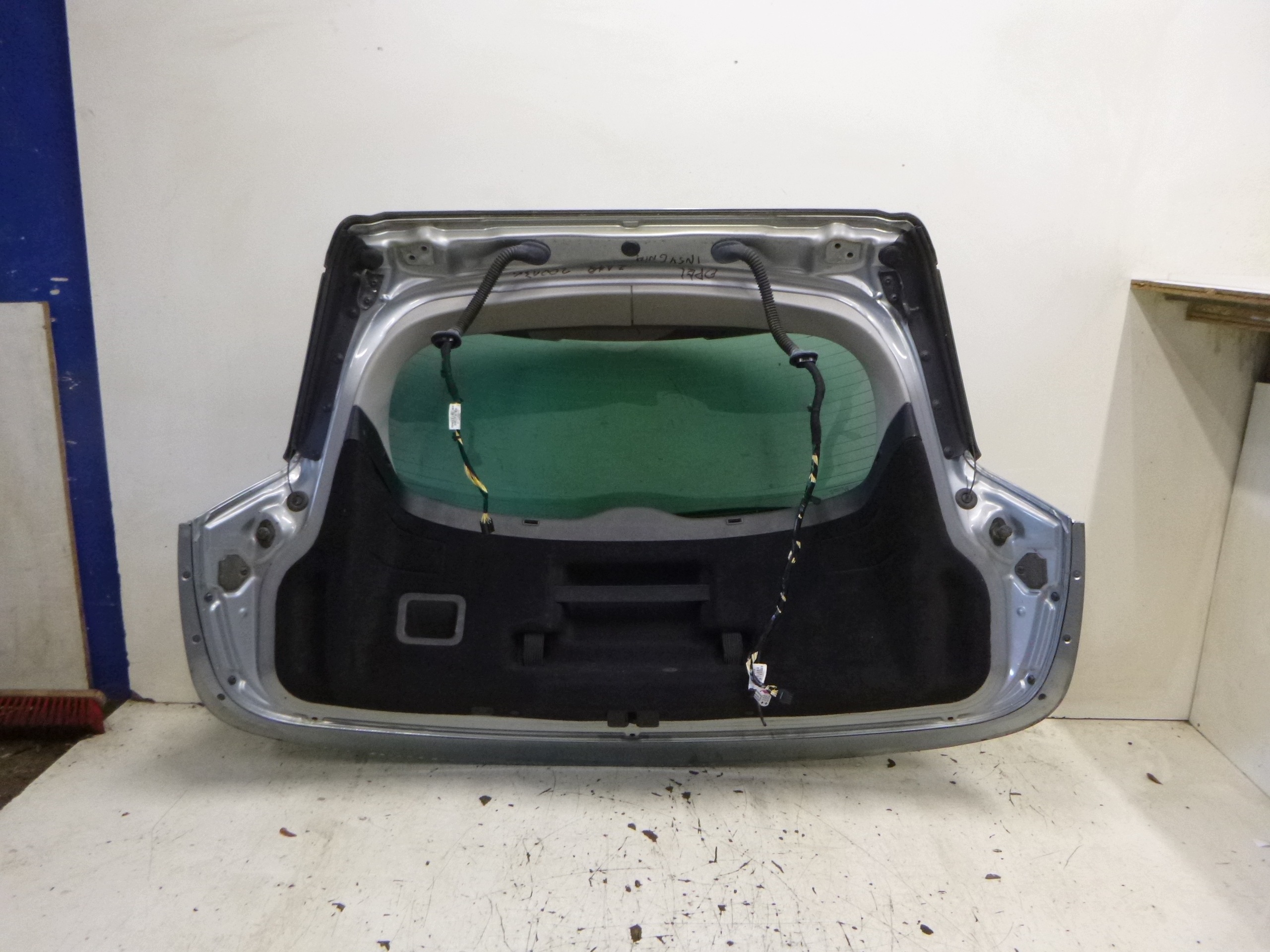 boot doors boot Opel Insignia A Kombi code Z179 Srebrna 2008 – 2013