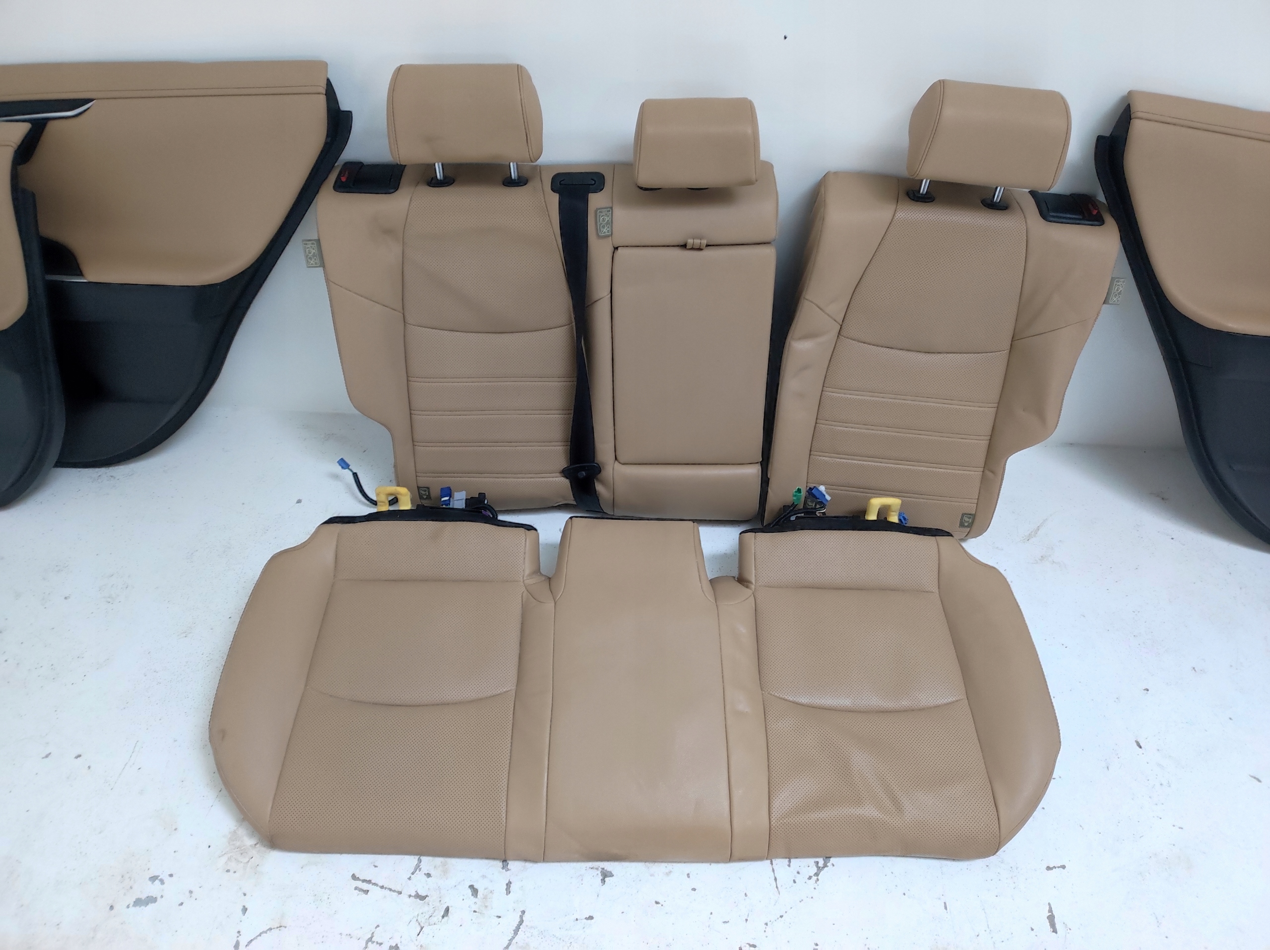 кресла диван бочки обивка Салон европа Rav4 V 5