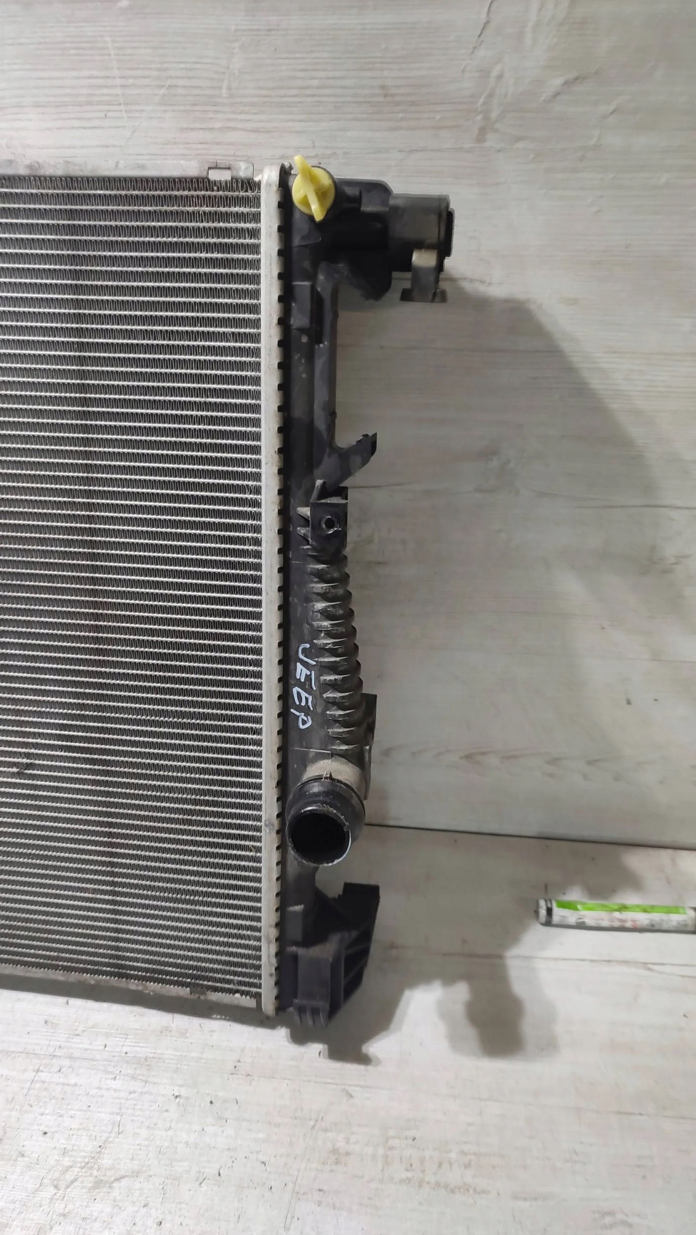 Jeep Cherokee 2015 radiator