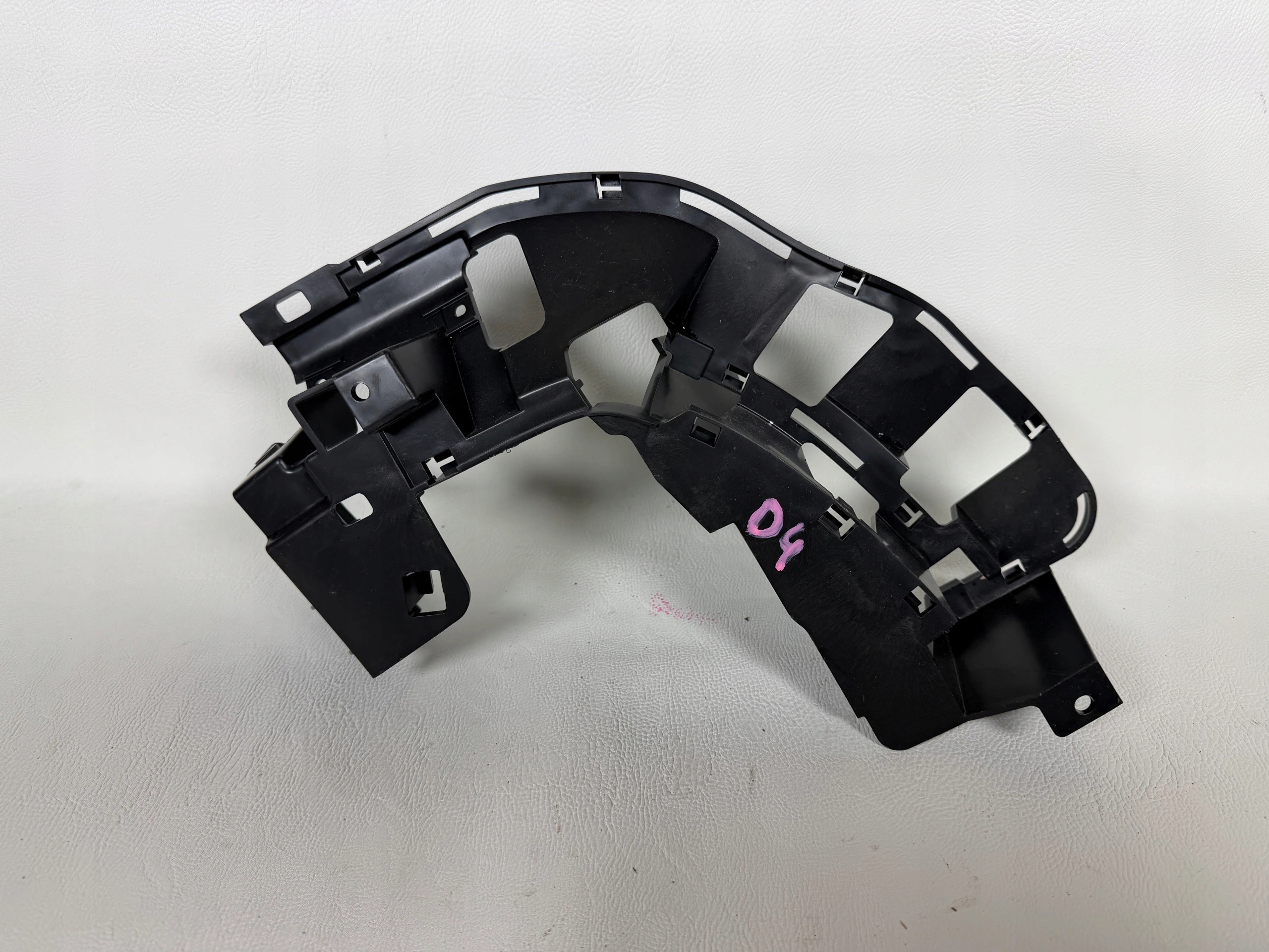 PROACE JUMPY EXPERT holder bumper bracket left rear part 9813331980