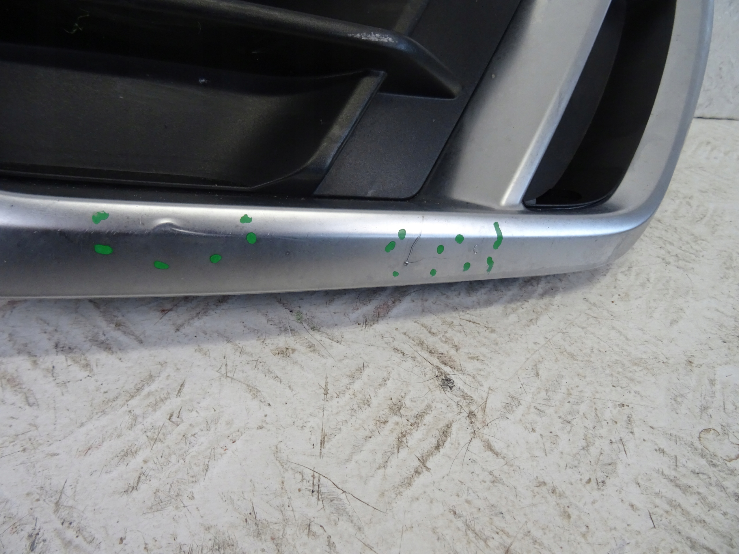 AUDI Q5 SQ5 SPORTBACK LIFT S-LINE left grid of a bumper front front