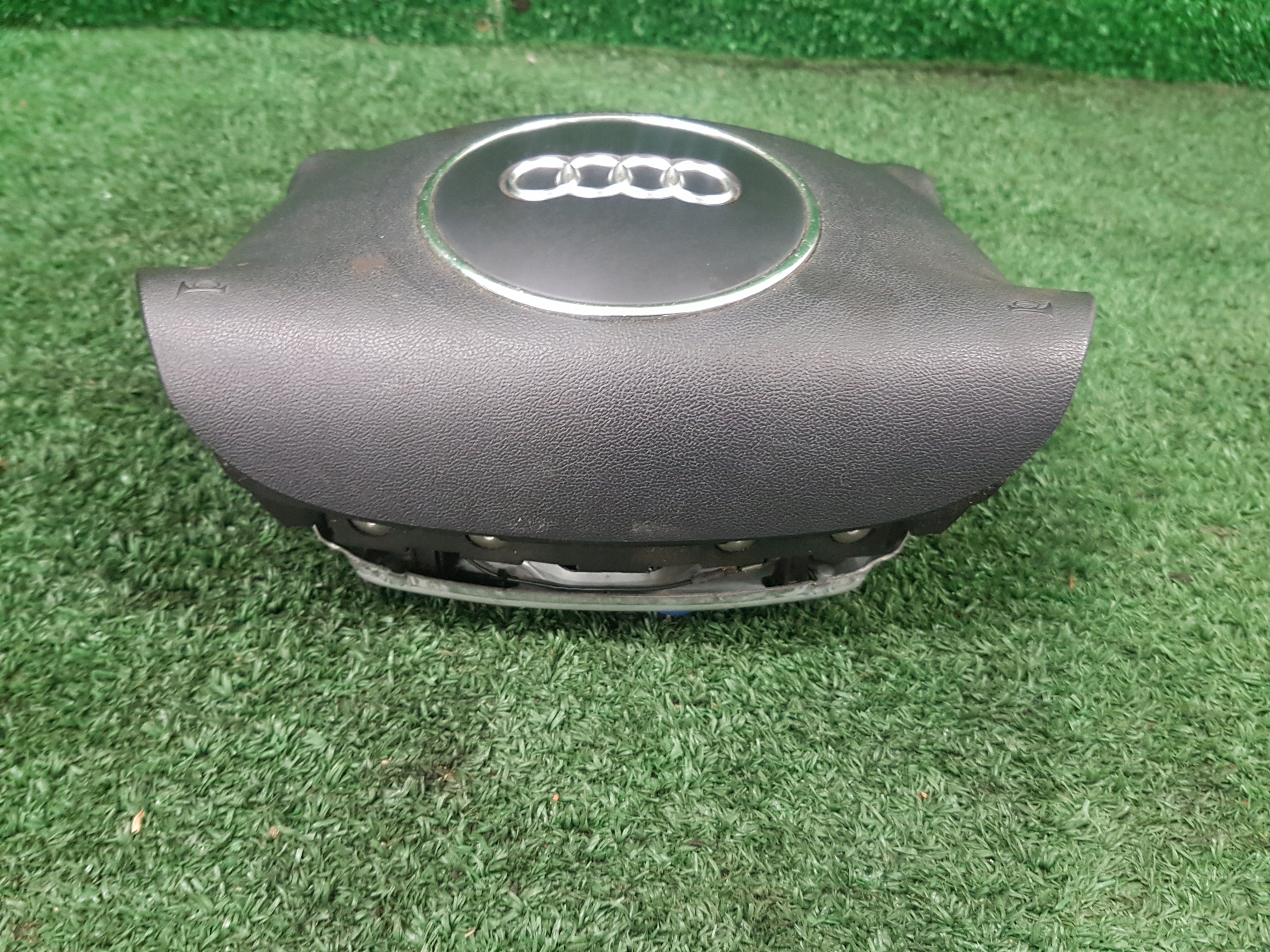 airbag airbag driver´s AUDI A3 8P 8P0880201D