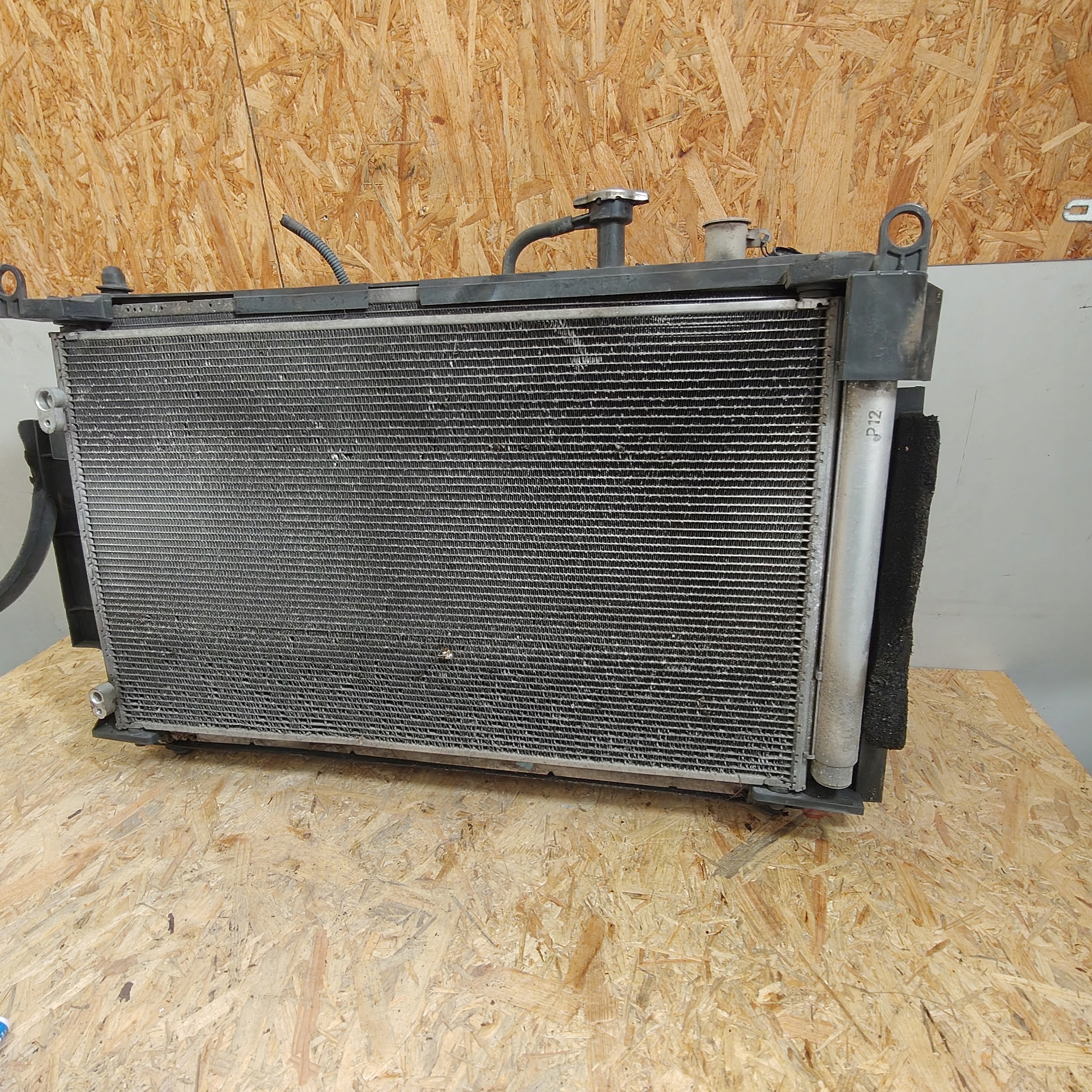 support panel for radiators radiator fan TOYOTA YARIS III 1.5 HYBRYDA