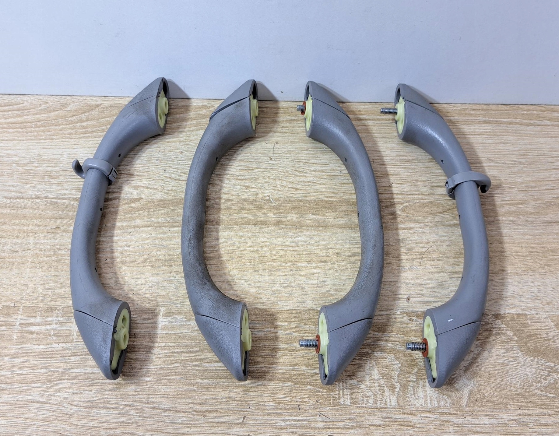 RAV4 II 5D 00-05 РУЧКИ РУЧКИ СОФИТЫ КОМПЛЕКТ