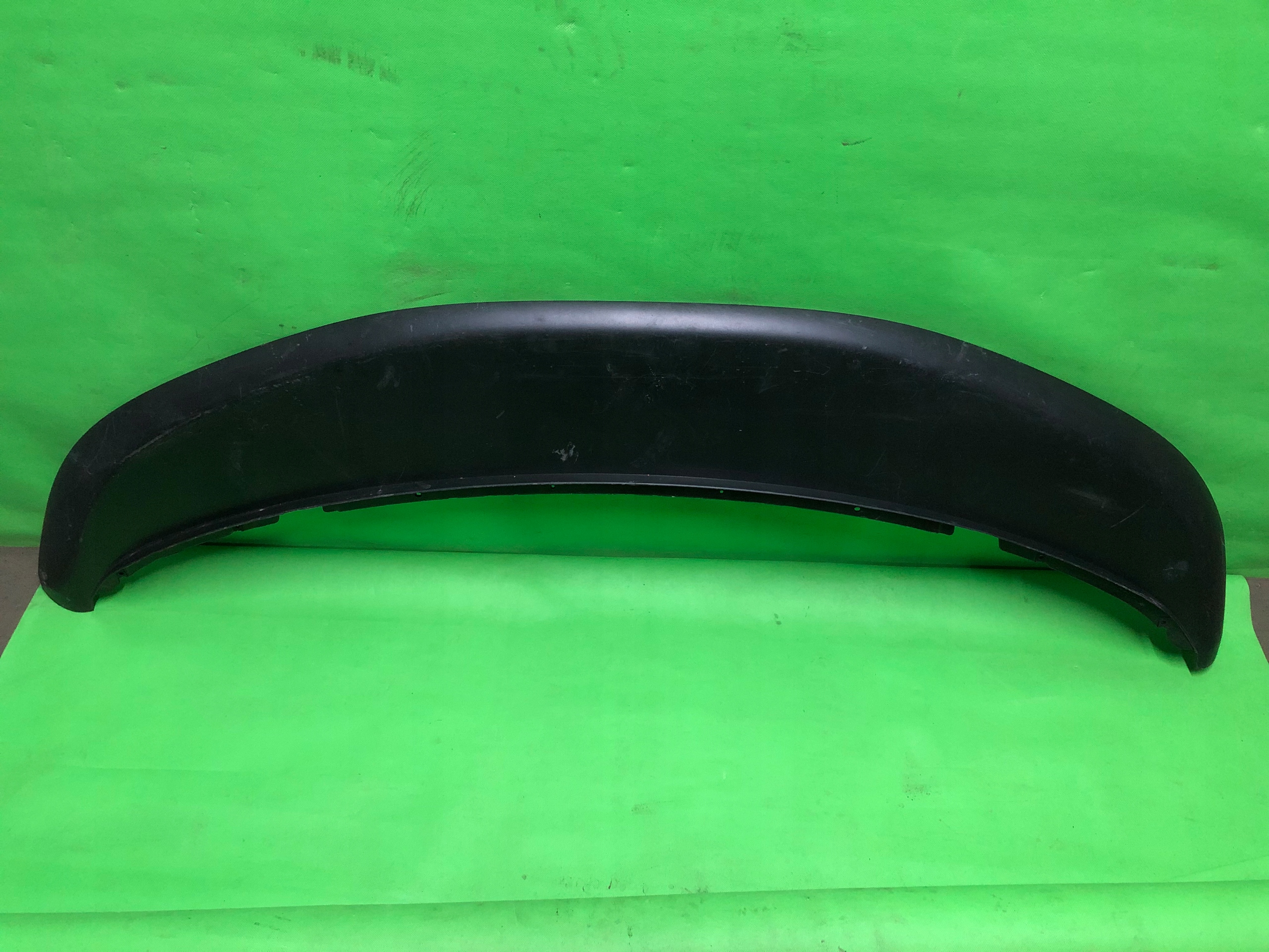 6Q0805903B - VW Polo IV 05-09 спойлер переднего бампера