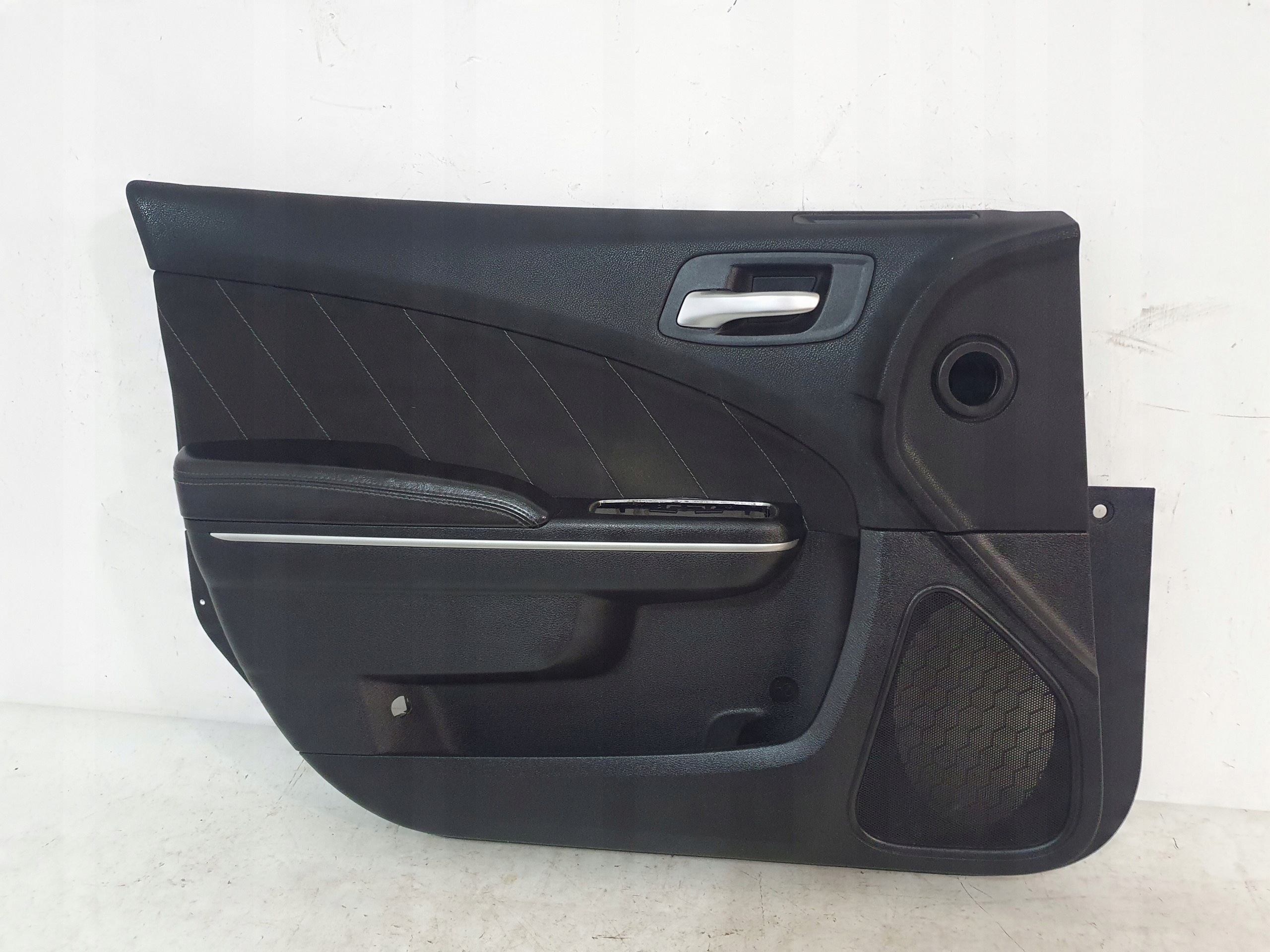 DODGE CHARGER GT 2015- side door left front 6XA071X9AA