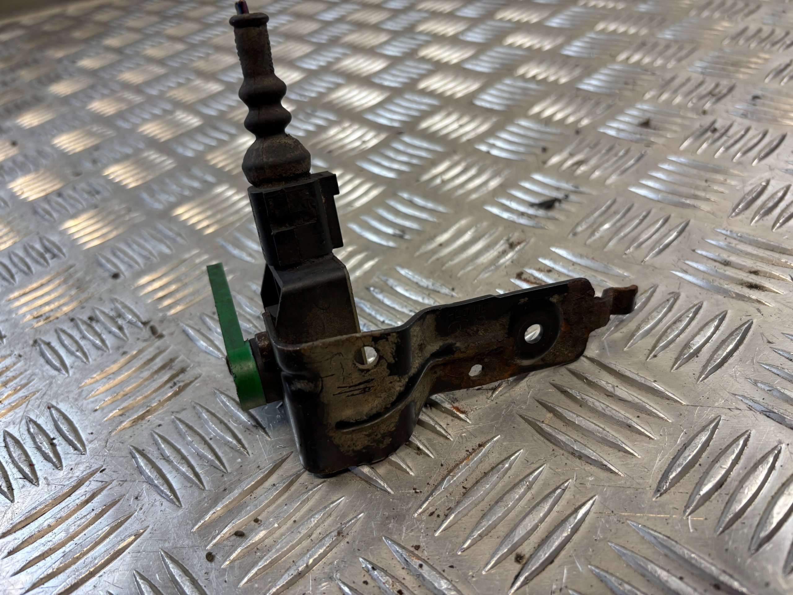 Sensor poziomowania Leuchten Audi A6 C6 przedlift 4F0907503