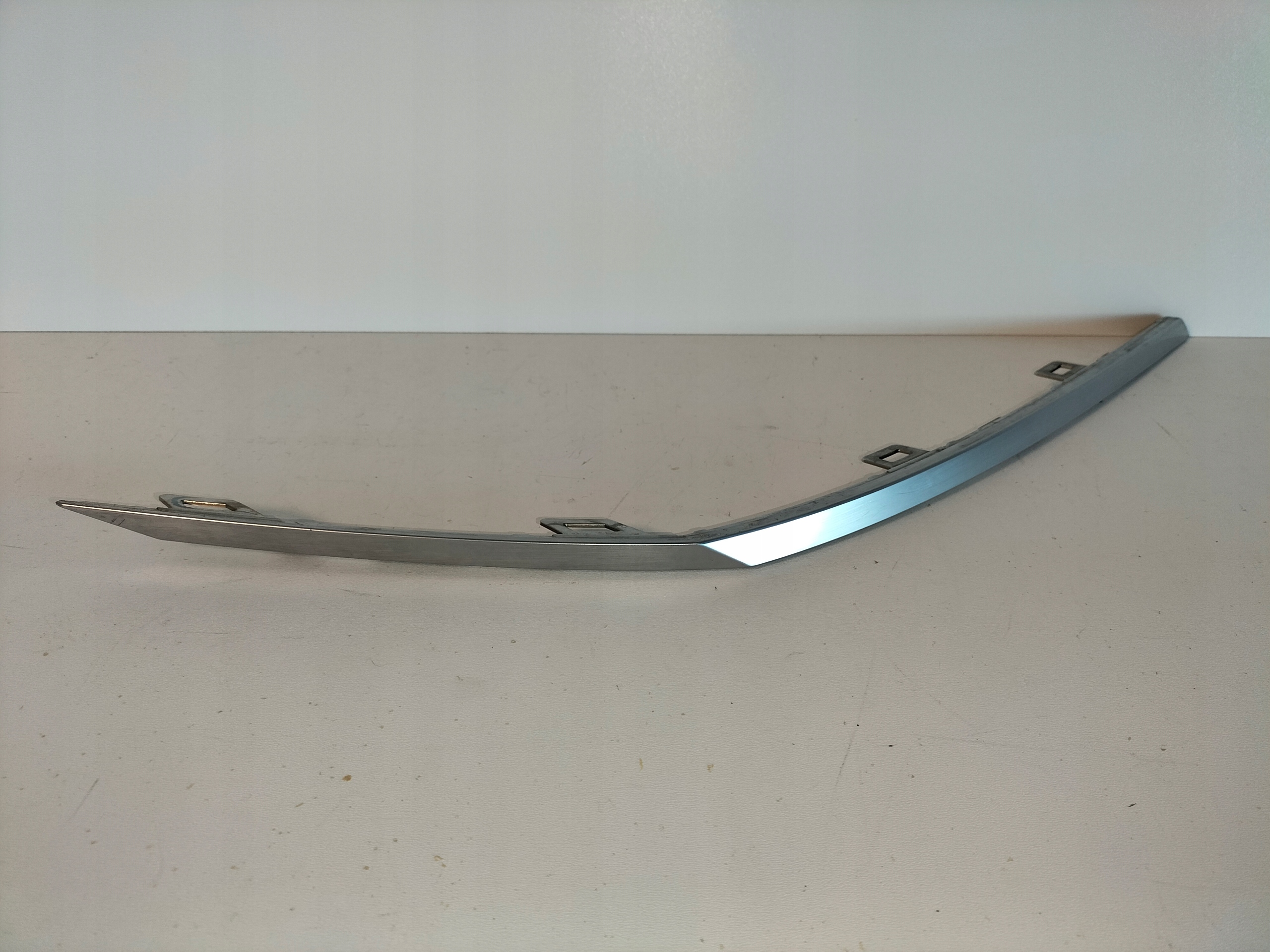 moulding grille front left NISSAN QASHQAI III J12 21