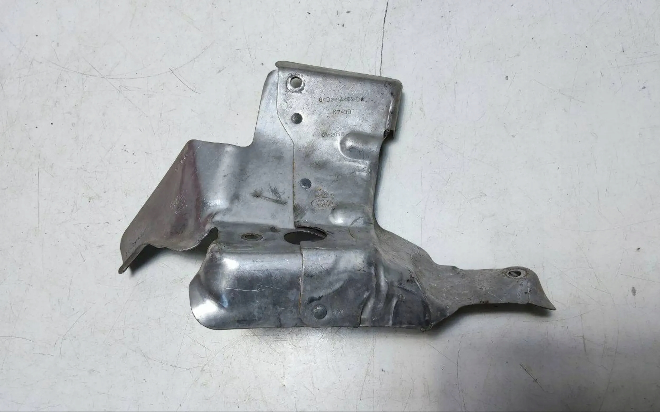 защита термичный Двигателя jaguar XE 2016 G4D3-9A462-DA