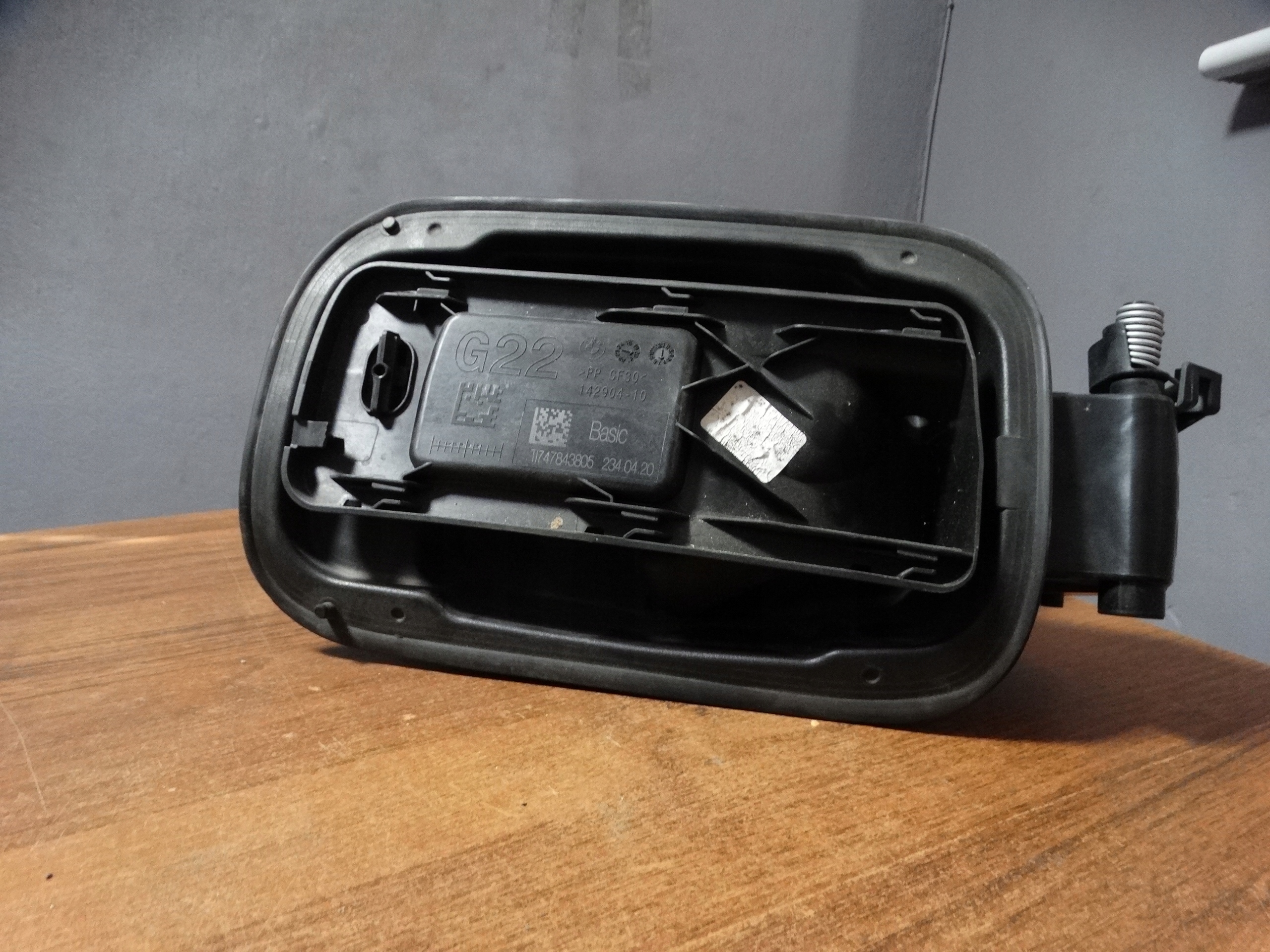 Tankklappe des Kraftstoffsbehälters BMW G22 1