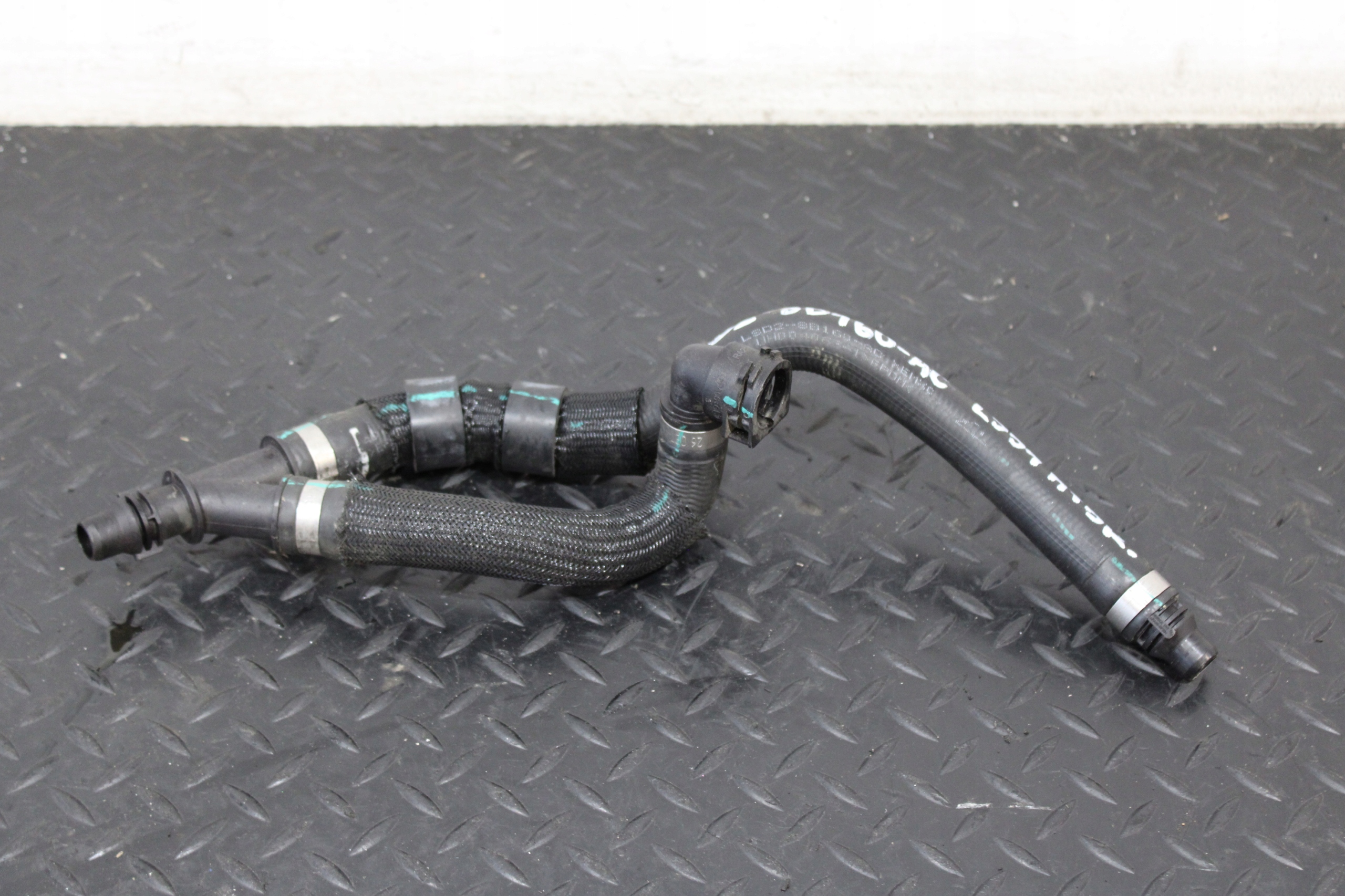 crijevo prijenos cijev vode LAND ROVER EVOQUE II 2 L551 L8D2-8B160-AC