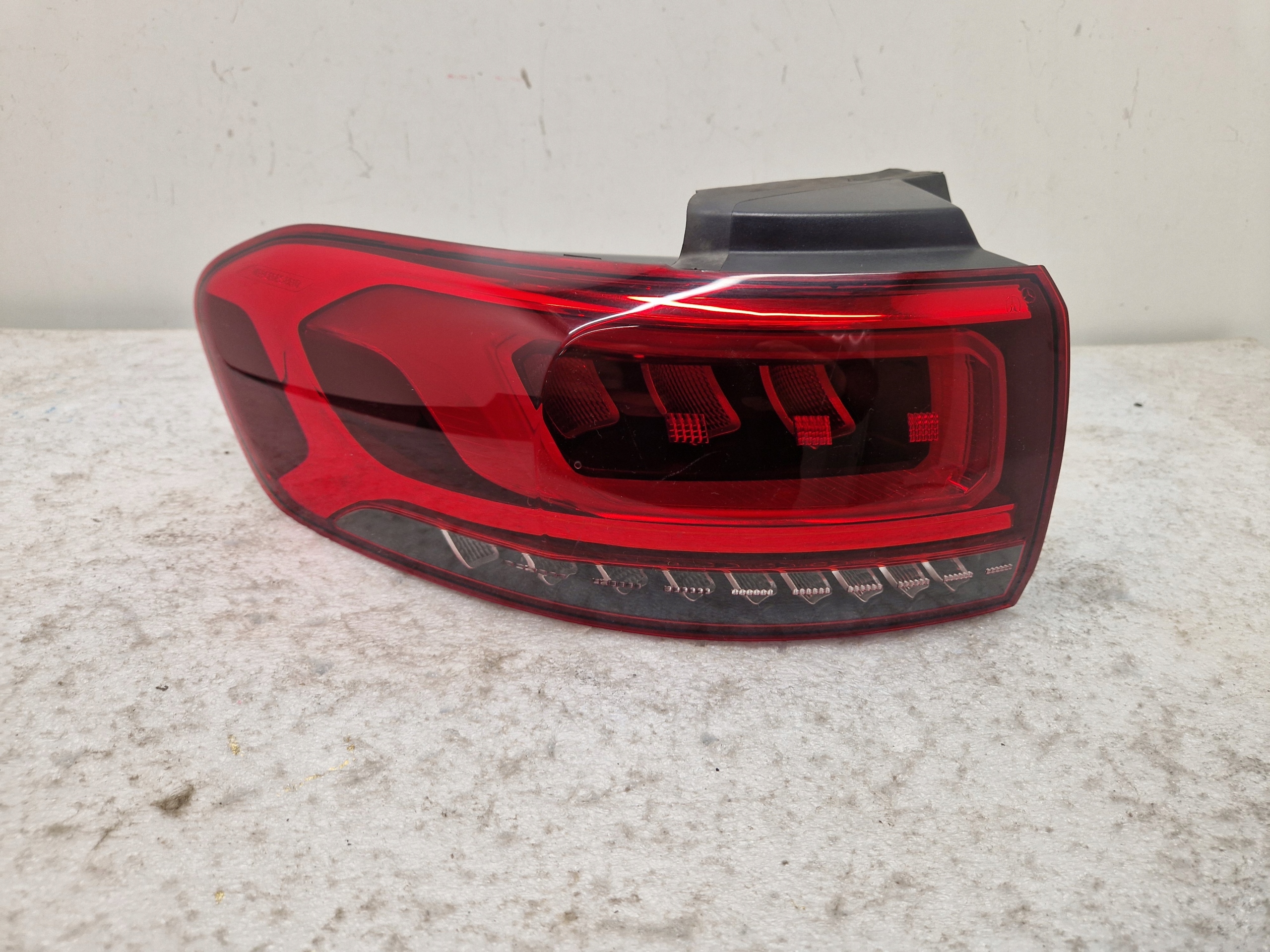 MERCEDES GLB W247 X247 19r+ LEWA LAMPA TYŁ LED A2479066704