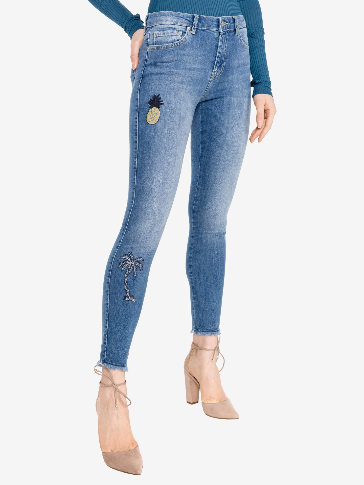 

Desigual spodnie jeans haft skinny, rurki 26