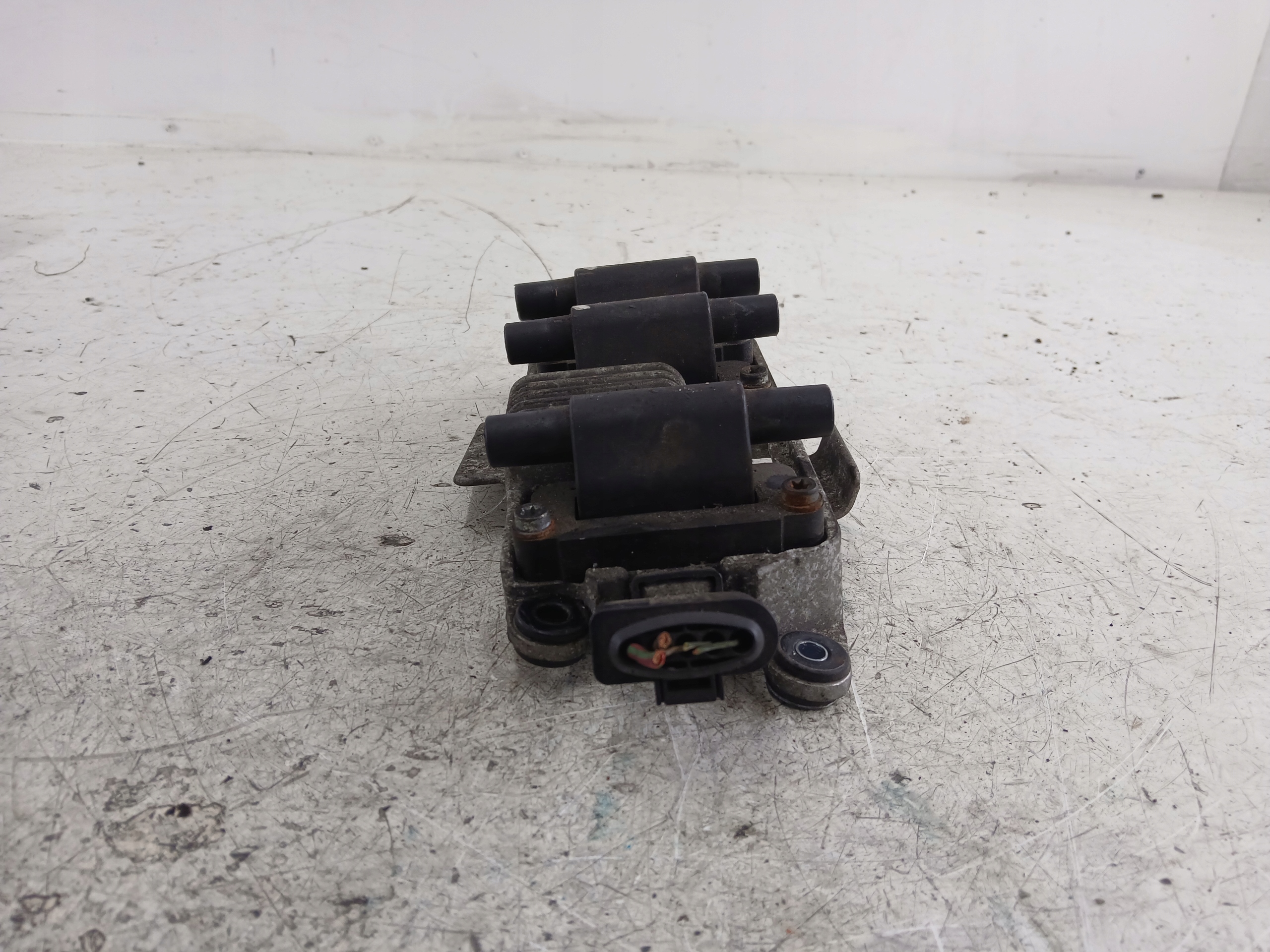 AUDI A4 B6 2.4 coil ignition U2010
