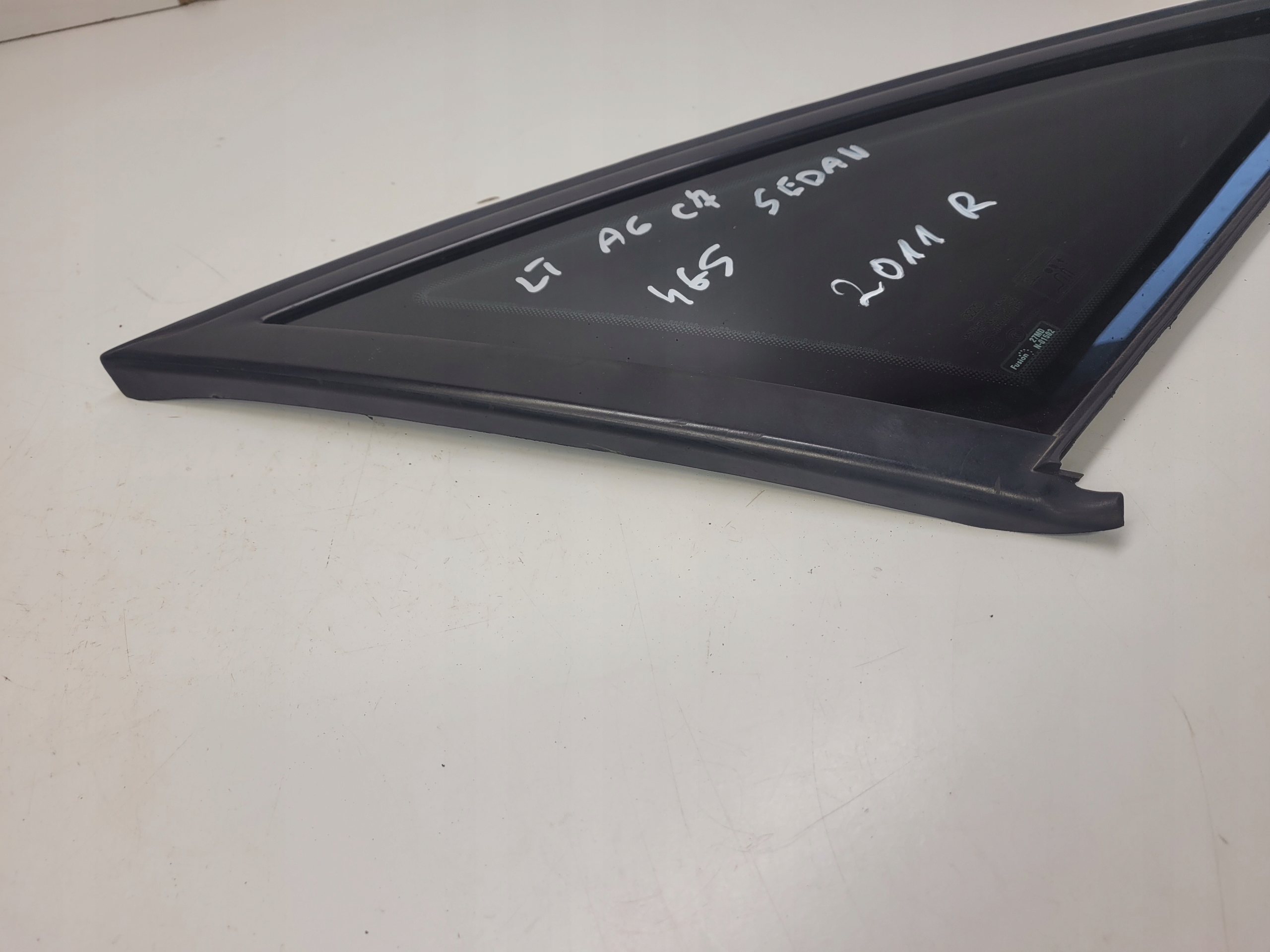 window bodywork AUDI A6 C7 sedan left rear part 2011R