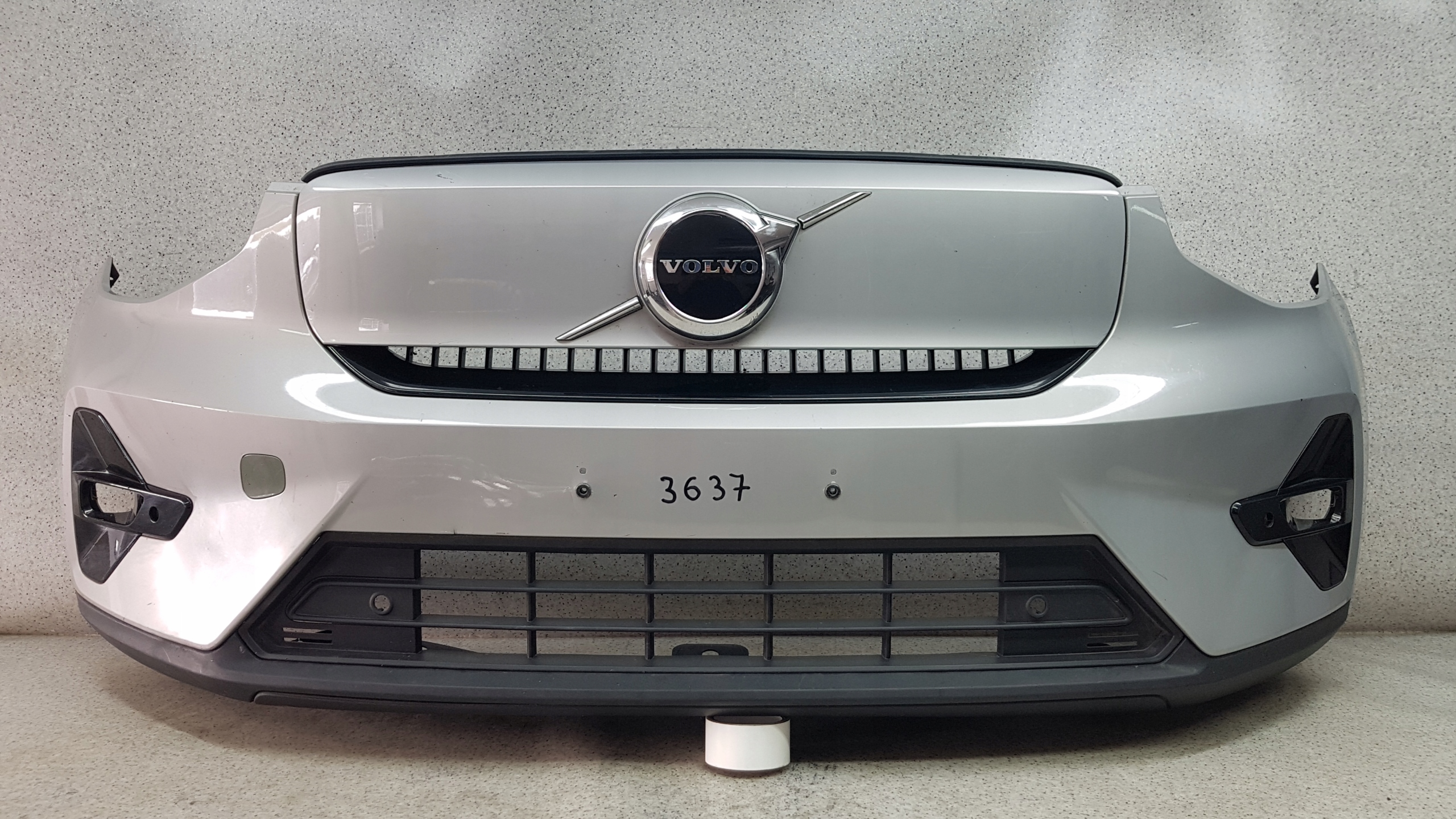 VOLVO XC40 XC 40 C40 C 40 RECHARGE LIFT bumper front 3637