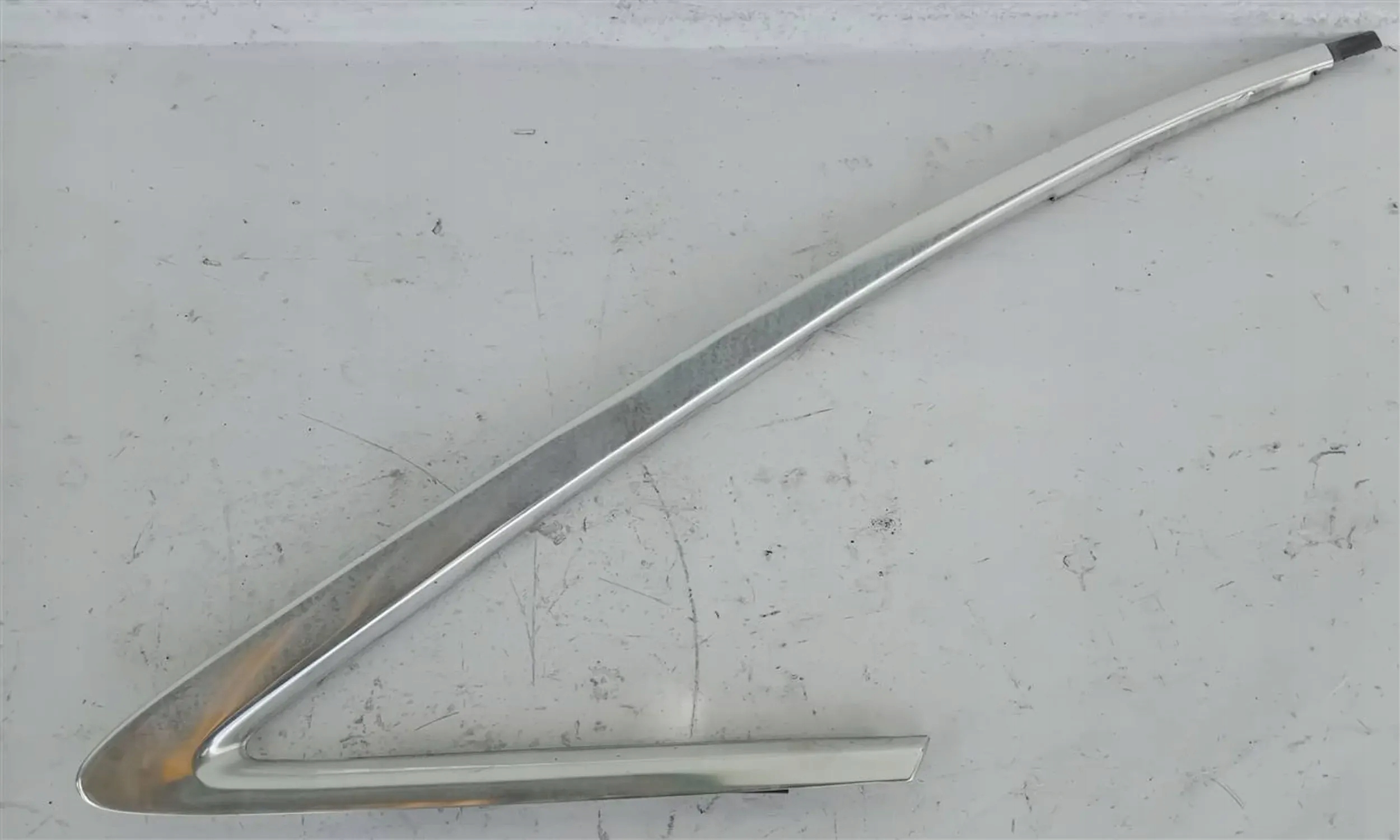 LISTWA CHROM KAROSERII PRAWY TYŁ AUDI A8 D3 LONG