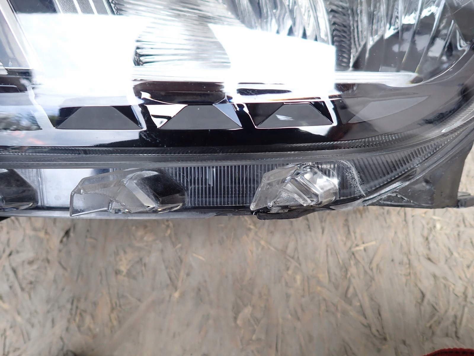 light left REFLEKTOR left LED DACIA DUSTER 2 II HM LIFT 21-24R 260602287R