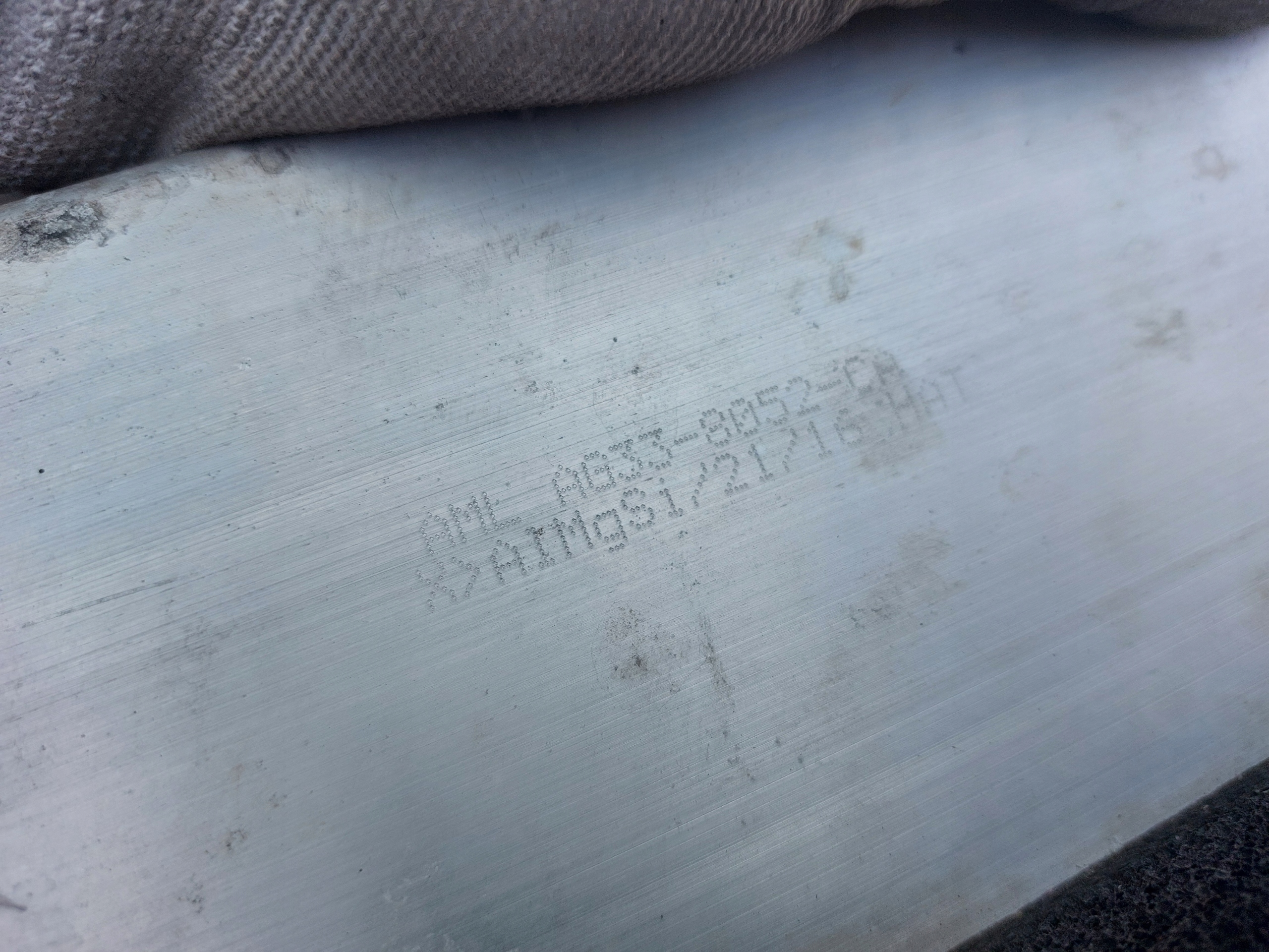 ASTON MARTIN VANTAGE 4.7 radiator stiffener 16r AG33-8052-CA