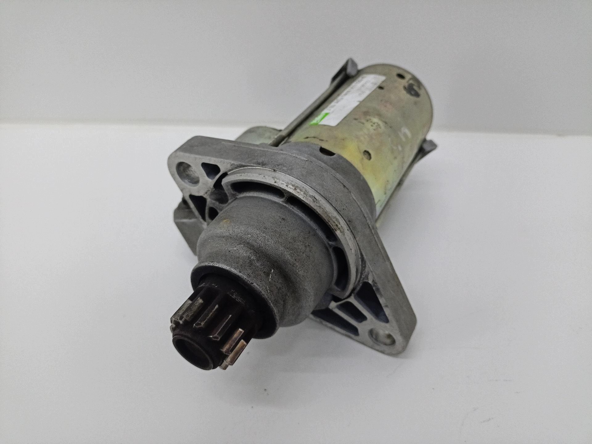 starter Volkswagen Touran 1 2nd facelift 2011 0AM911023