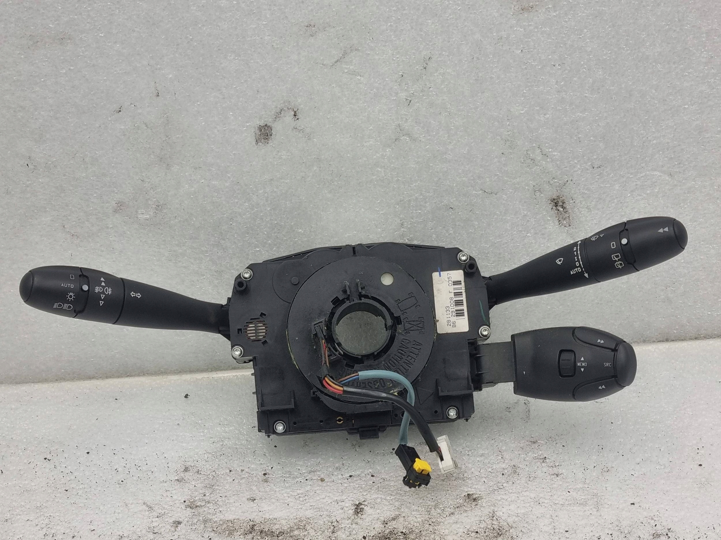 control steering wheel levers and controls ring airbag Peugeot 207 96657273XT