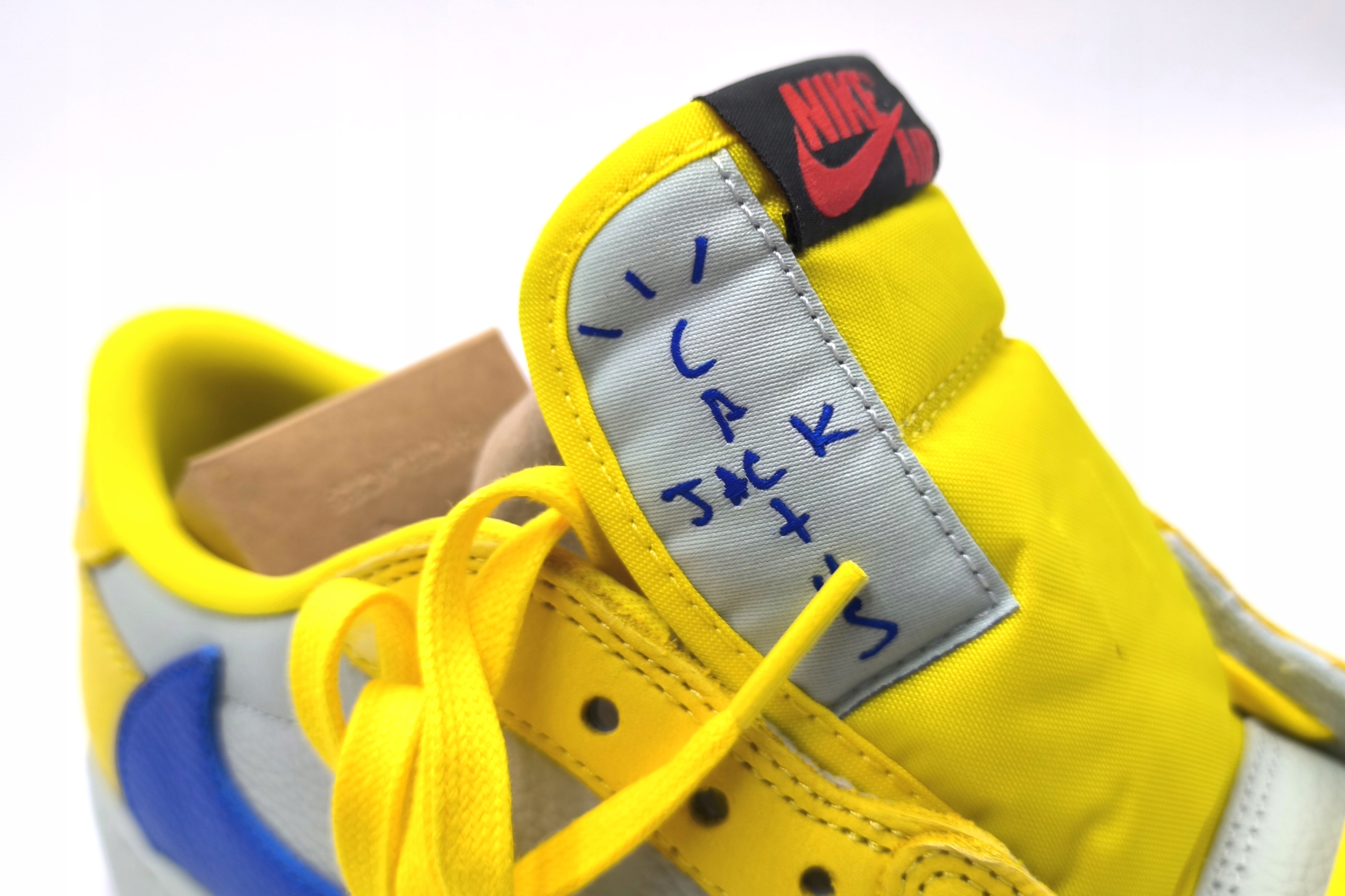 Buty Męskie NIKE Air Jordan 1 Retro Low OG SP Travis Scott