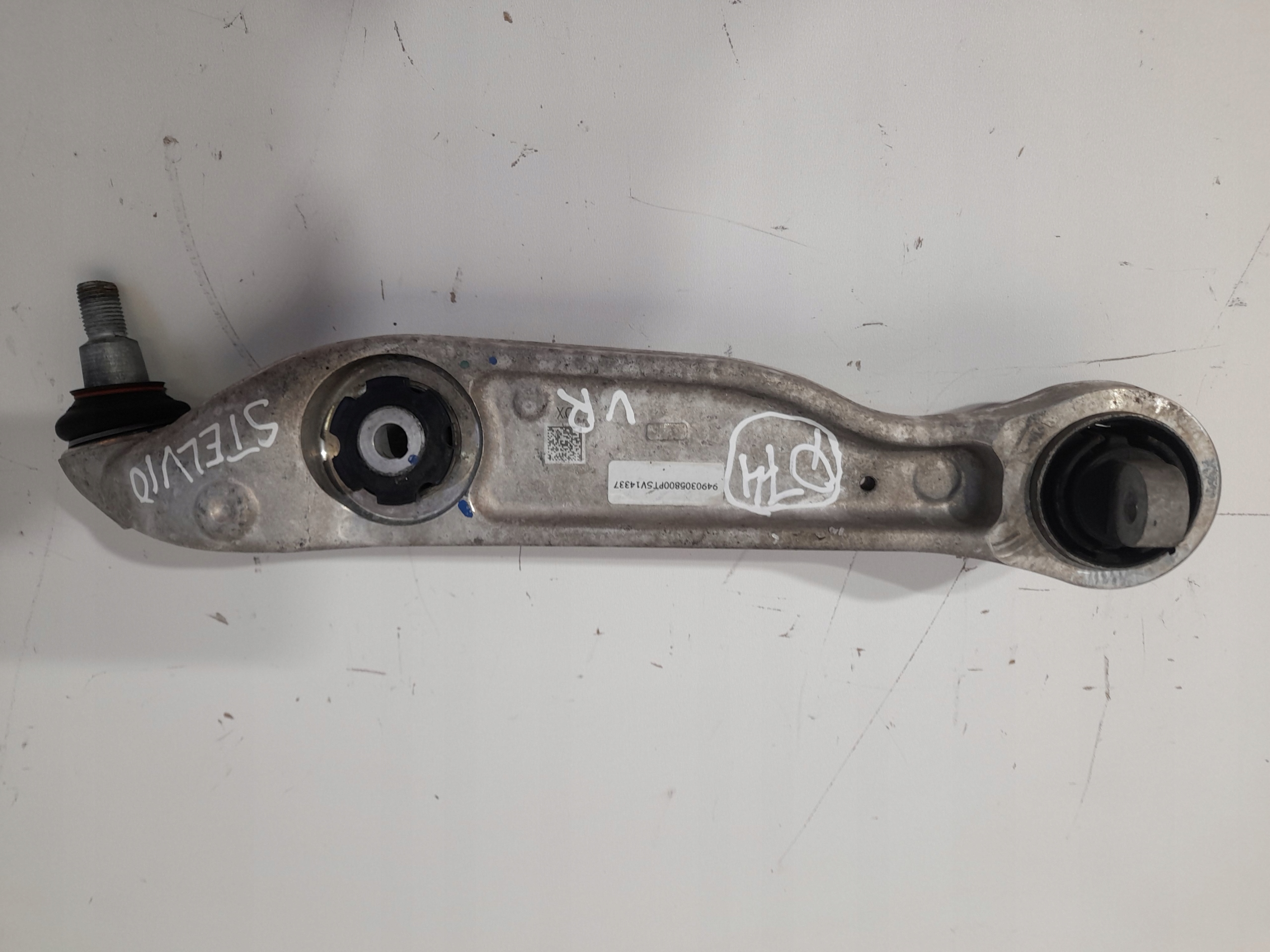ALFA ROMEO STELVIO arm front right K2062-01 (Q74)
