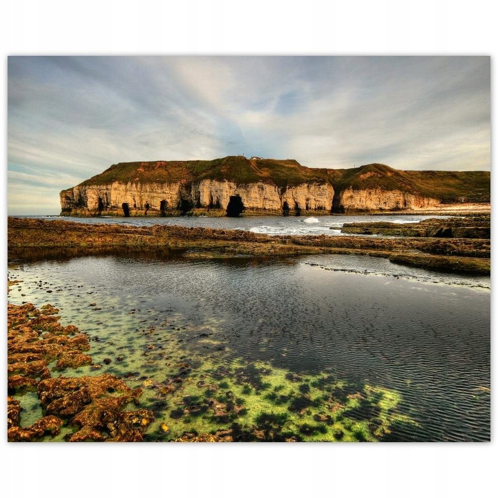 

Plakat 50x40 Chmury nad klifem