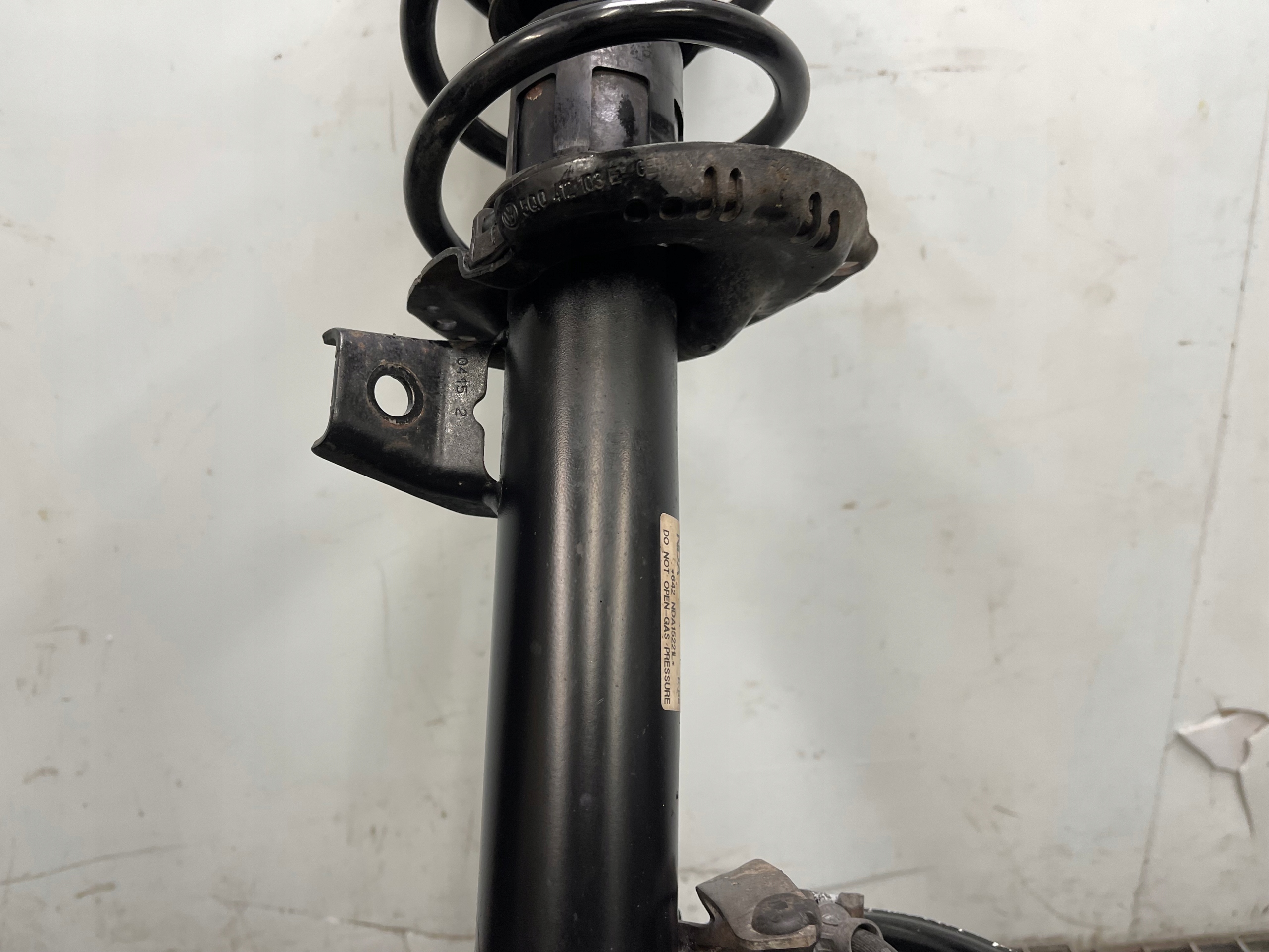 VW PASSAT B8 McPherson swing shock absorber right 5Q0407258A 3Q0413031BN