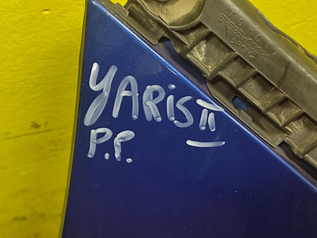 TOYOTA YARIS II fender right front