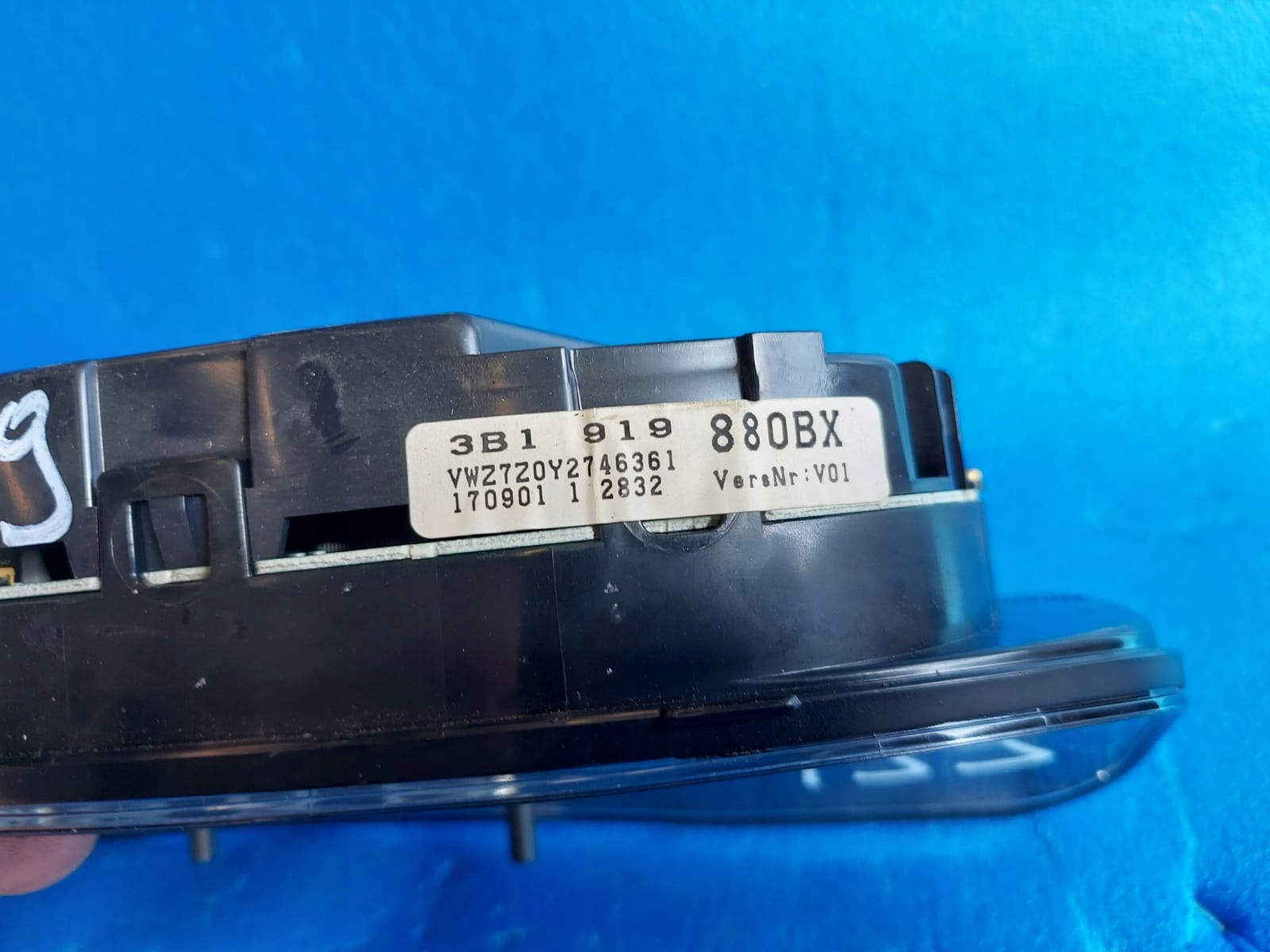 budíky hodiny PASSAT B5 3B1919880BX
