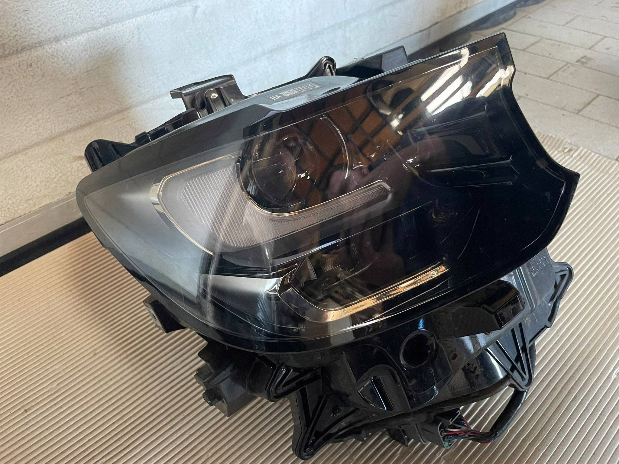 Reflektor light front side right Mazda CX-60 KR9R51030 nr M