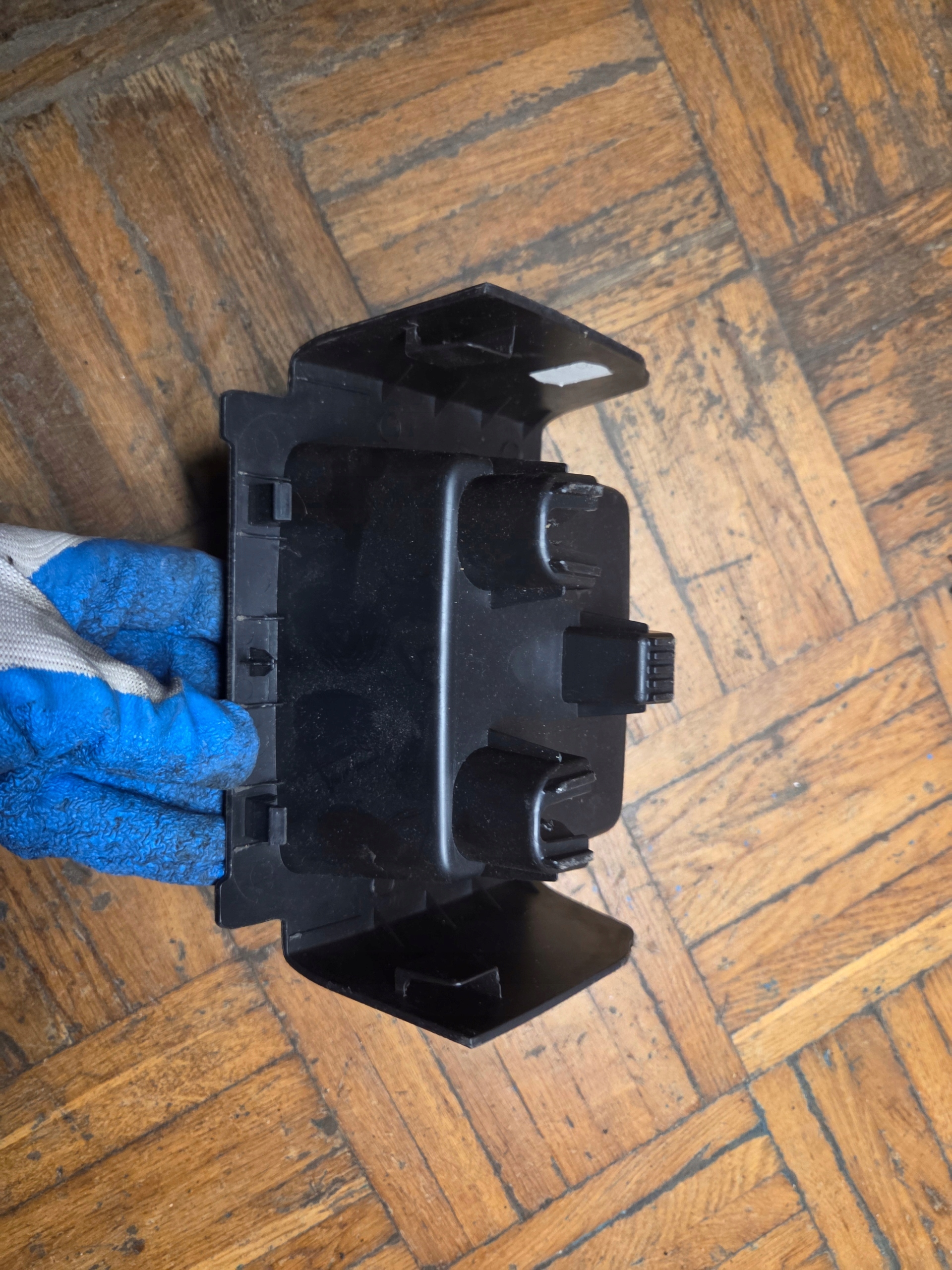 POJEMNIK passenger compartment OPEL MERIVA B 13260359