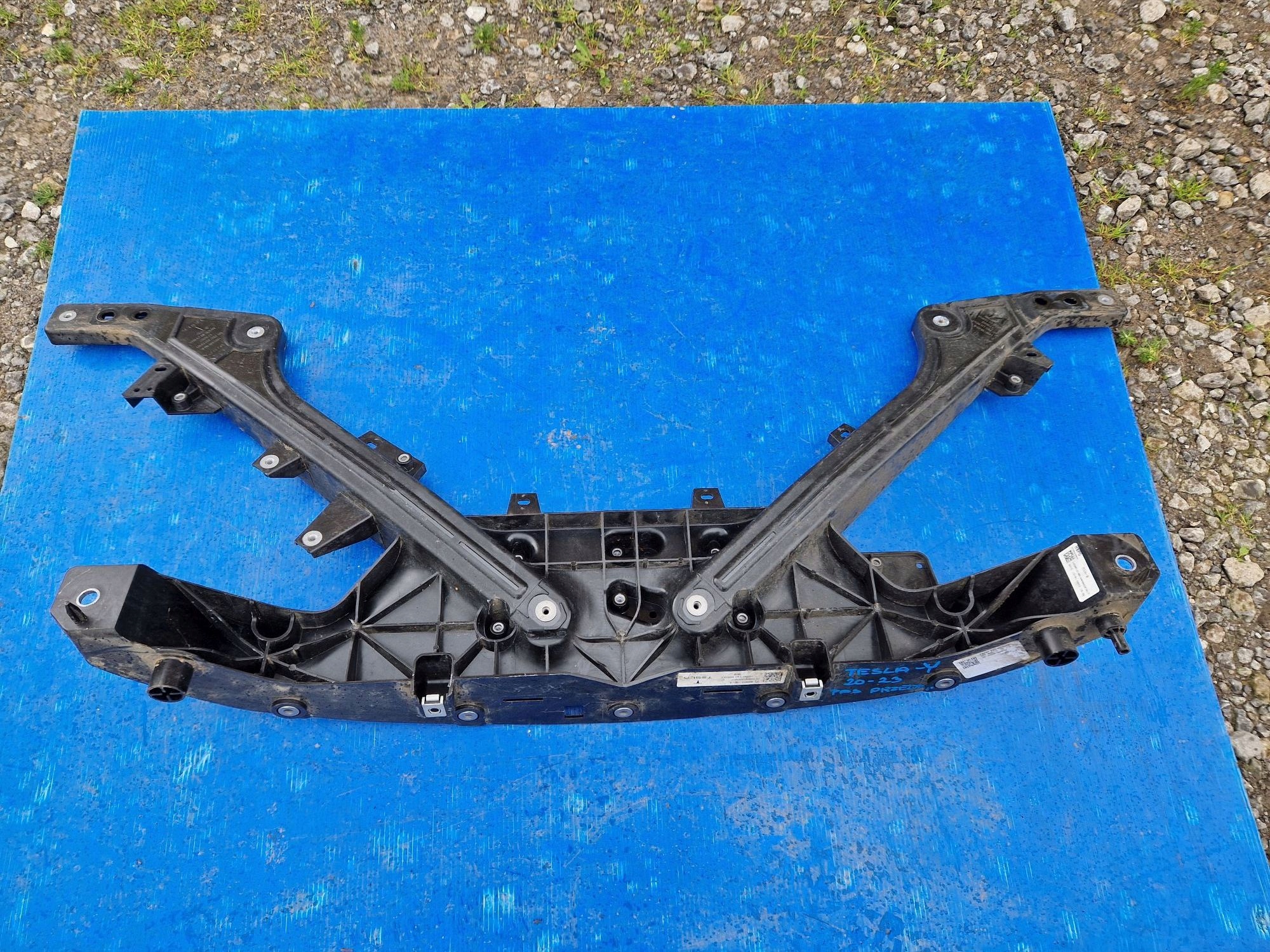 support panel for radiators pillar TESLA Y 2020R->