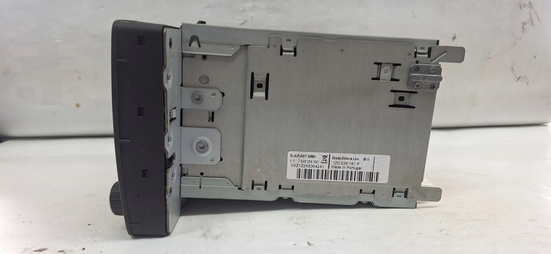 RADIO SKODA OCTAVIA II 1Z0035161F