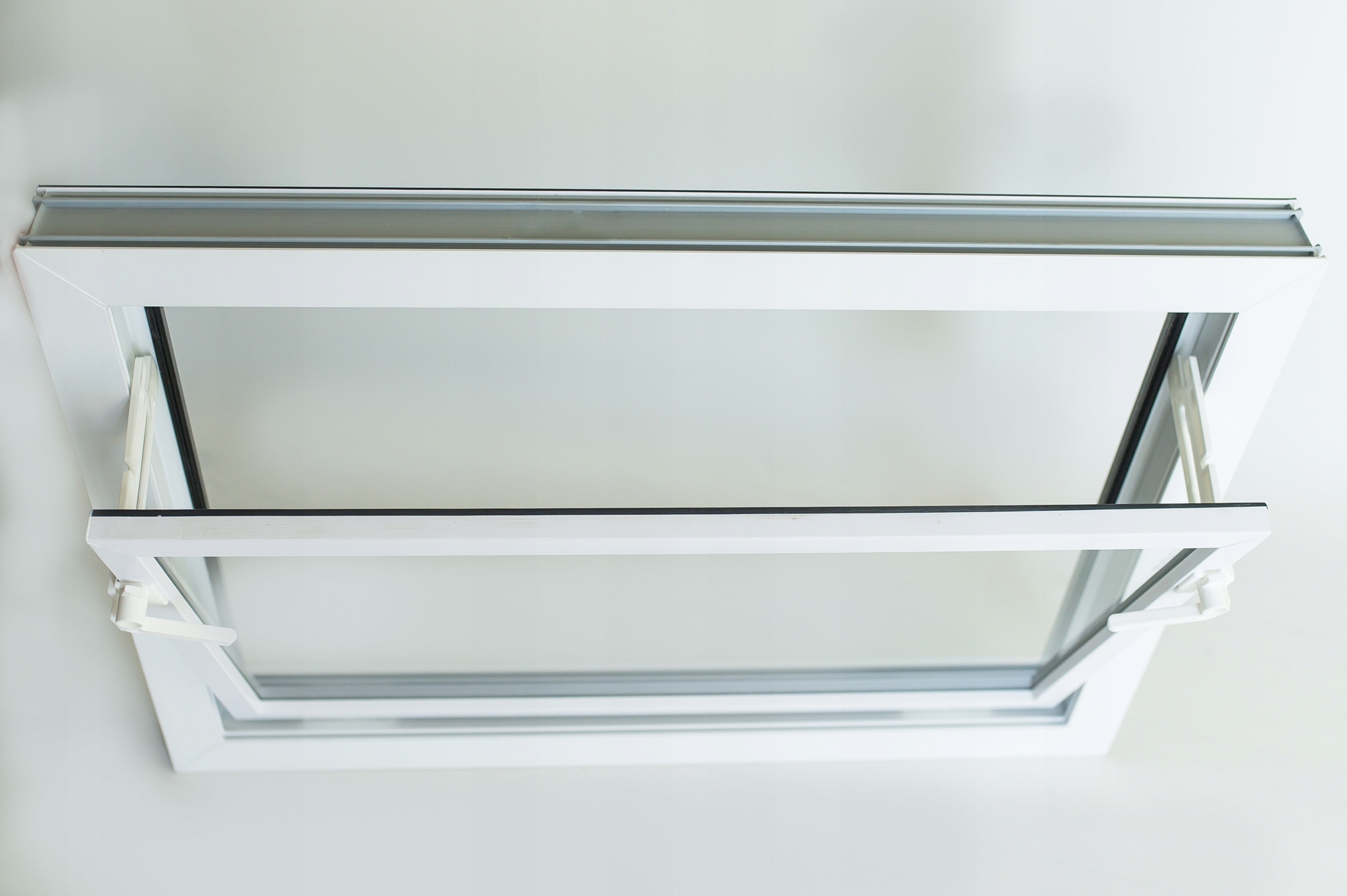 Okna gospodarcze EKO 40 X 40 białe Kod producenta okno EKO