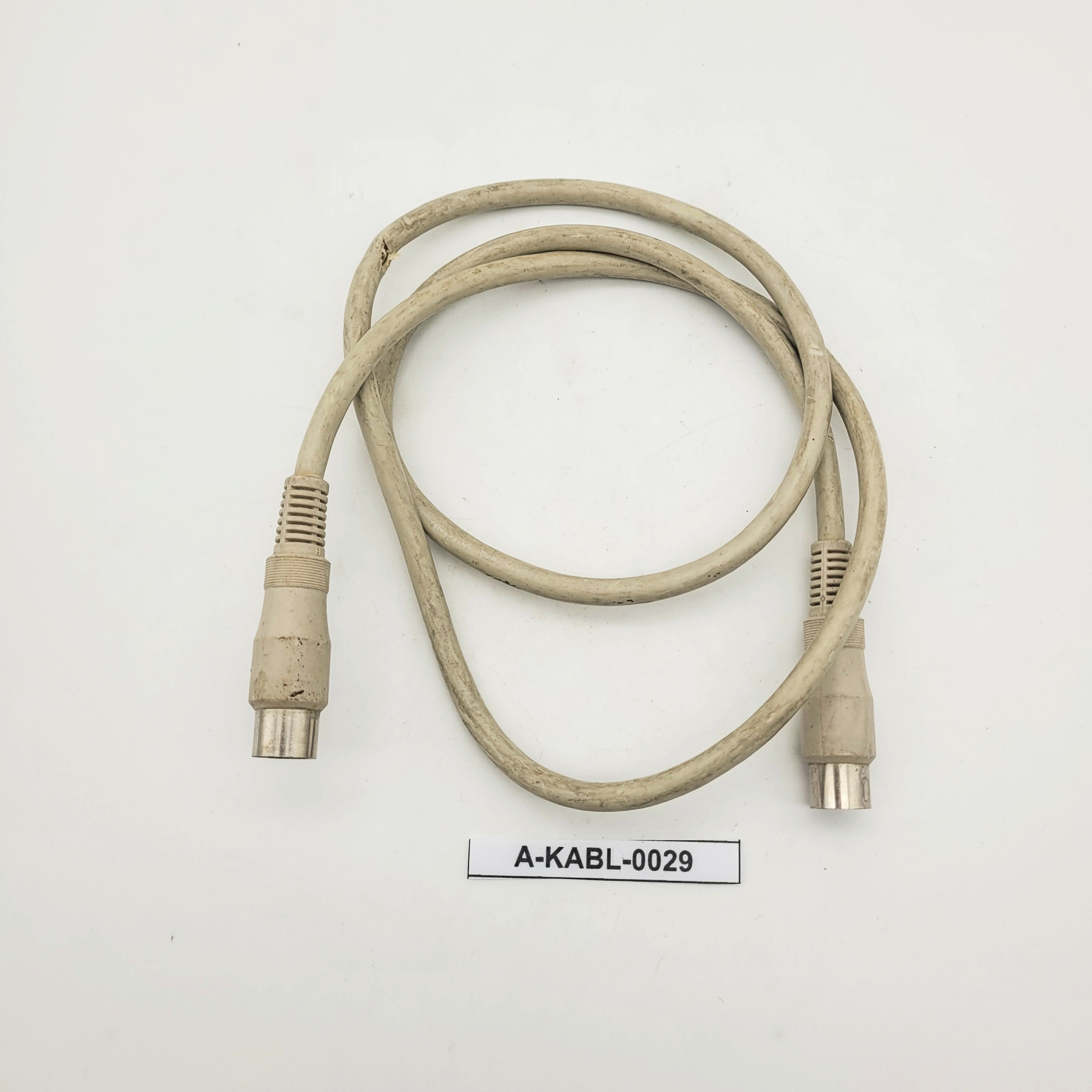 Kabel DIN 6-pin do Commodore (Monitor/Data)