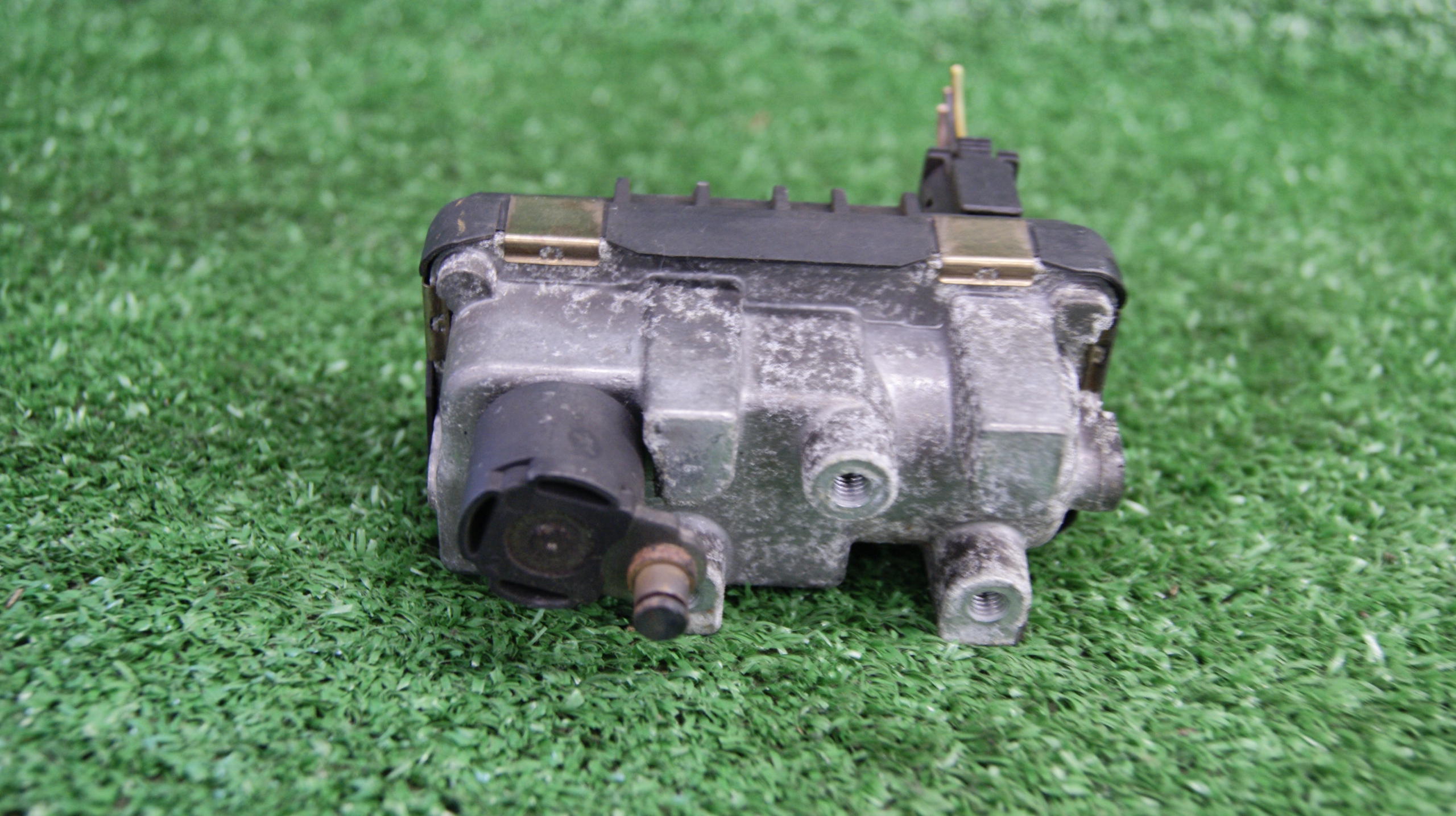 Régulateur Turbines JAGUAR X-TYPE 712120 6NW008412