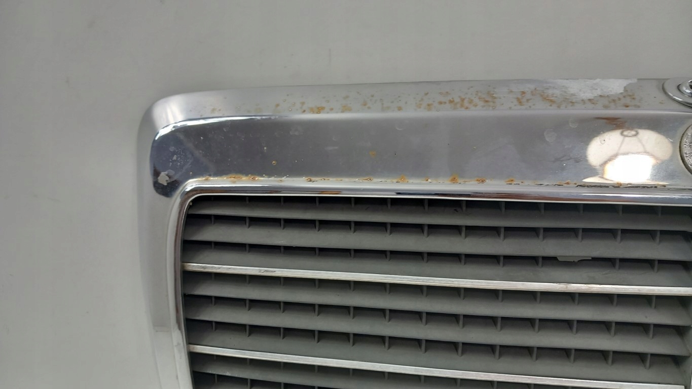 MERCEDES W124 ATRAPA GRILL CHROM Typ samochodu Samochody osobowe