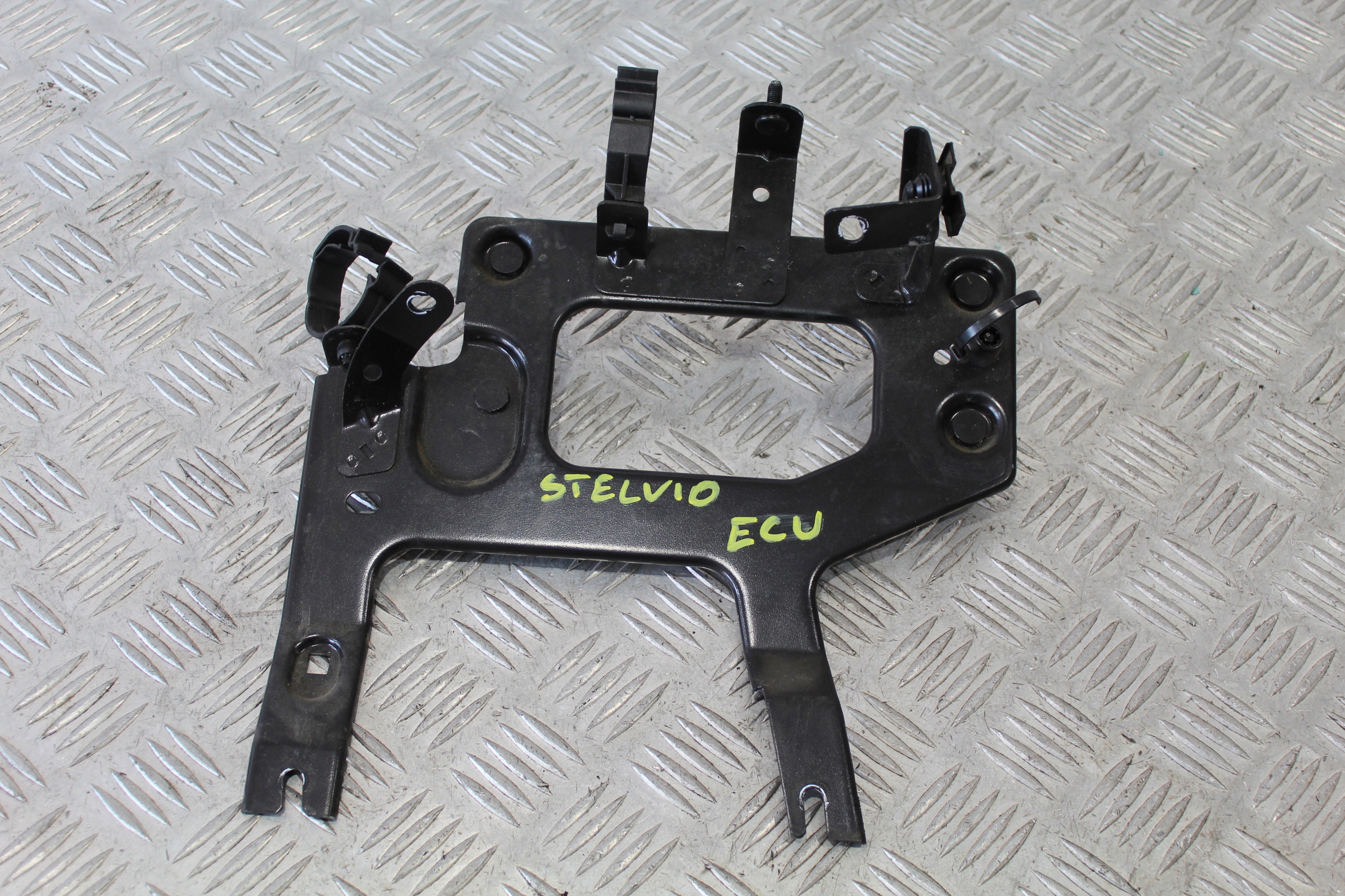 Support plaque Poignée ALFA ROMEO STELVIO