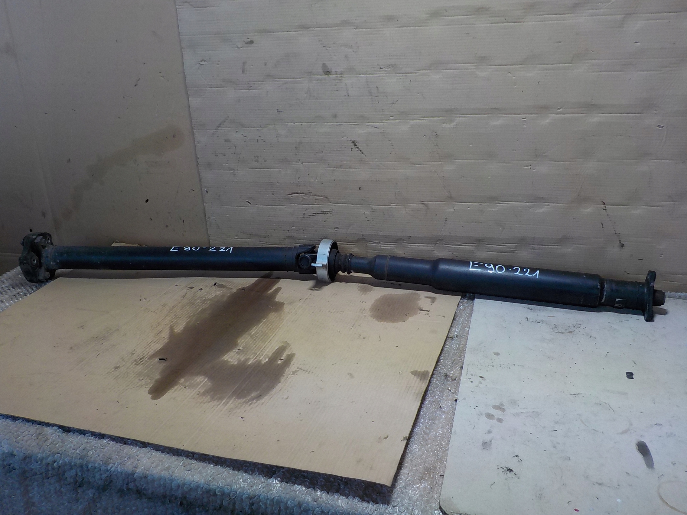 BMW E90 приводний вал