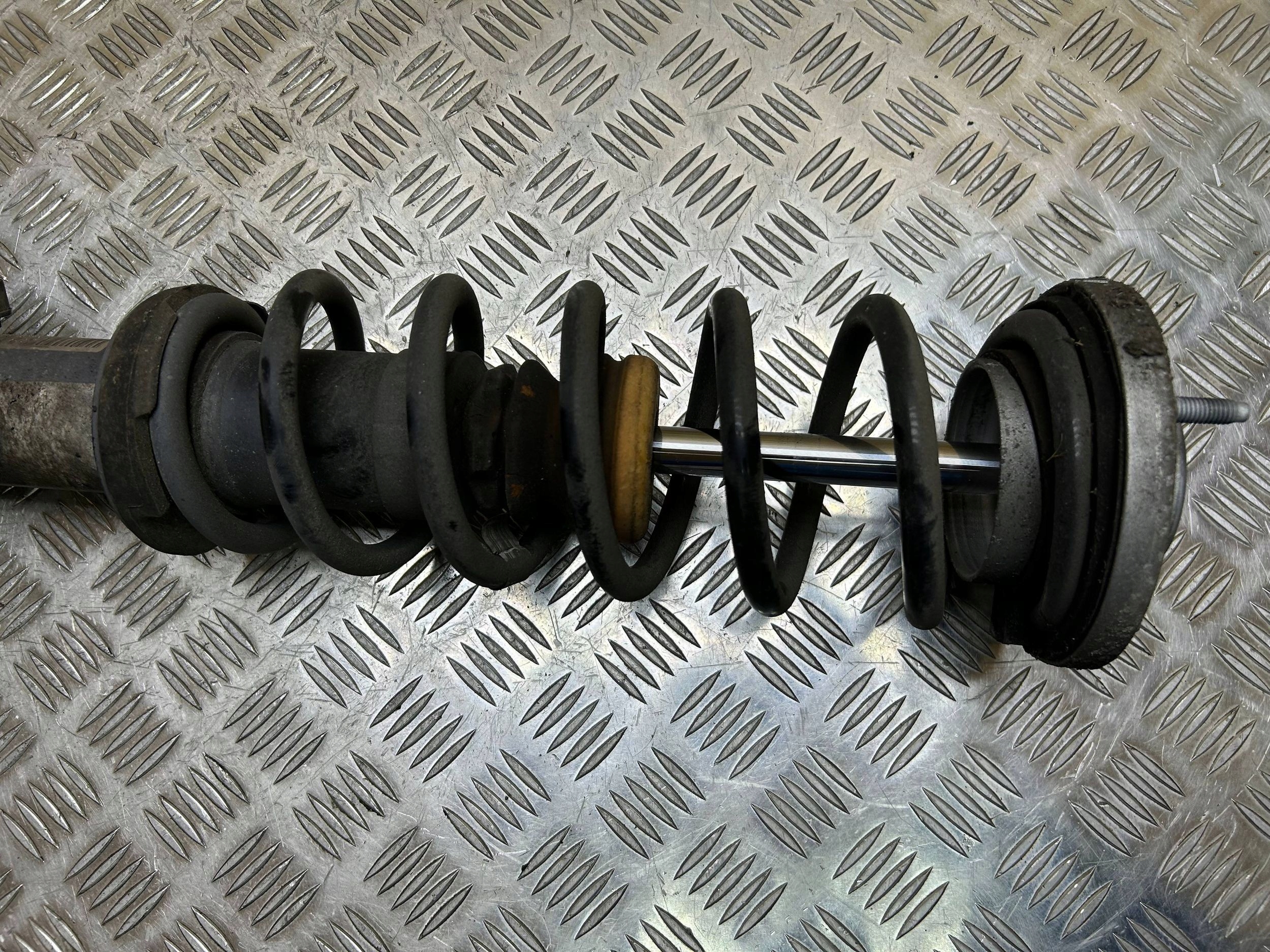 shock absorber rear right VDC BMW 6 F06 Gran coupe 2013 6857698