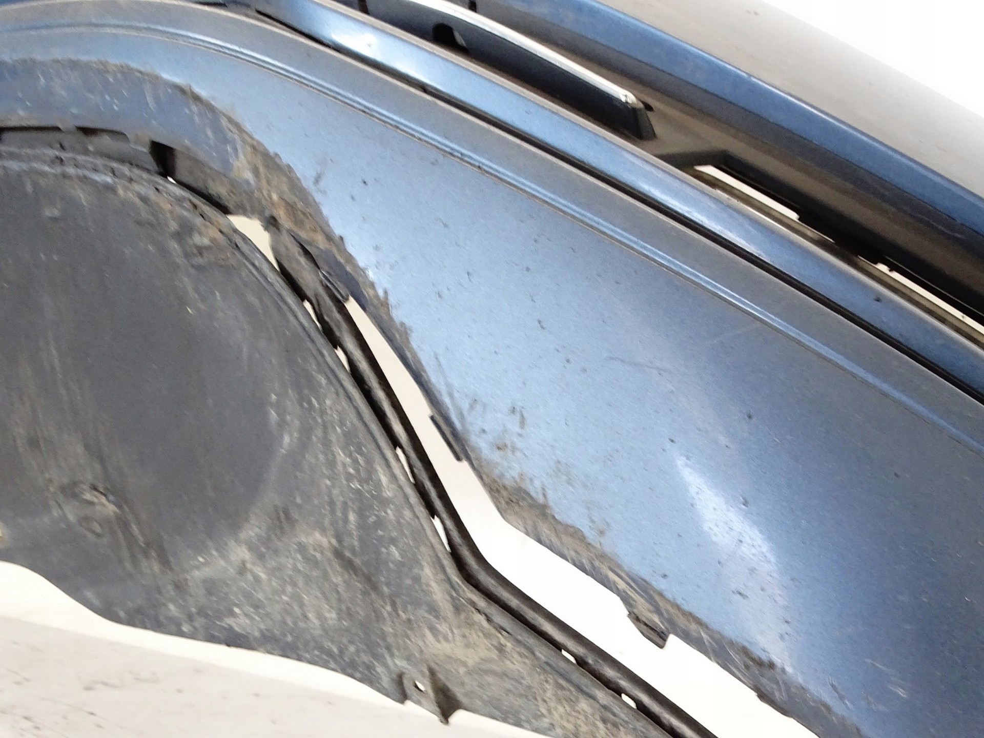 nárazník předek přední mlhovky VW PASSAT B8 14- LB5J
