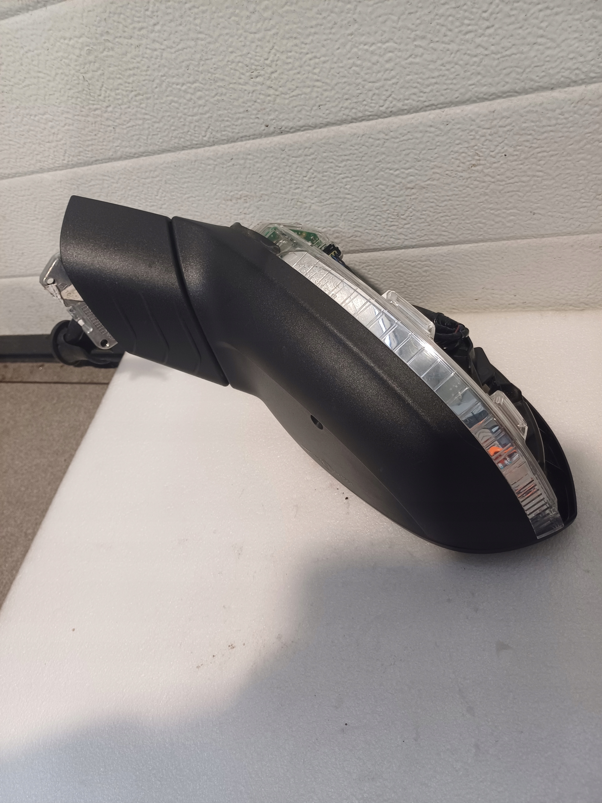 Spiegel äußere links VW GOLF 8 VIII 9 PIN