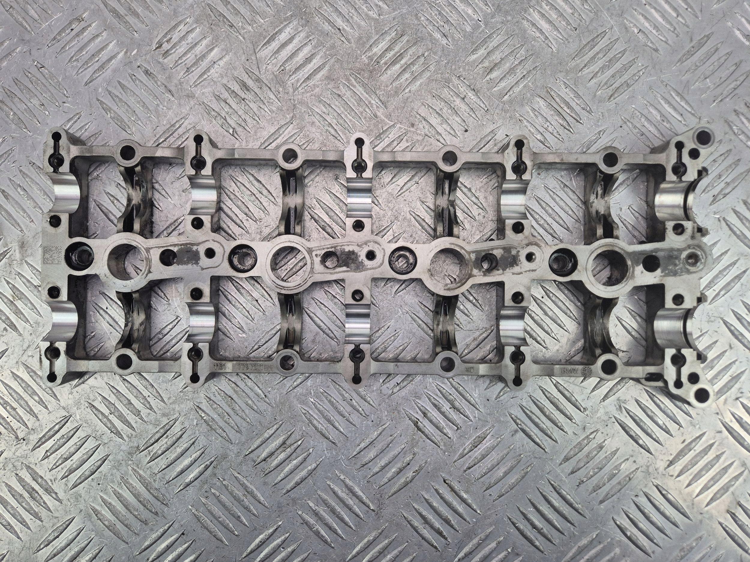 cames de la distribution porte BMW 3 E90 E91 318d 7797511 N47D20A