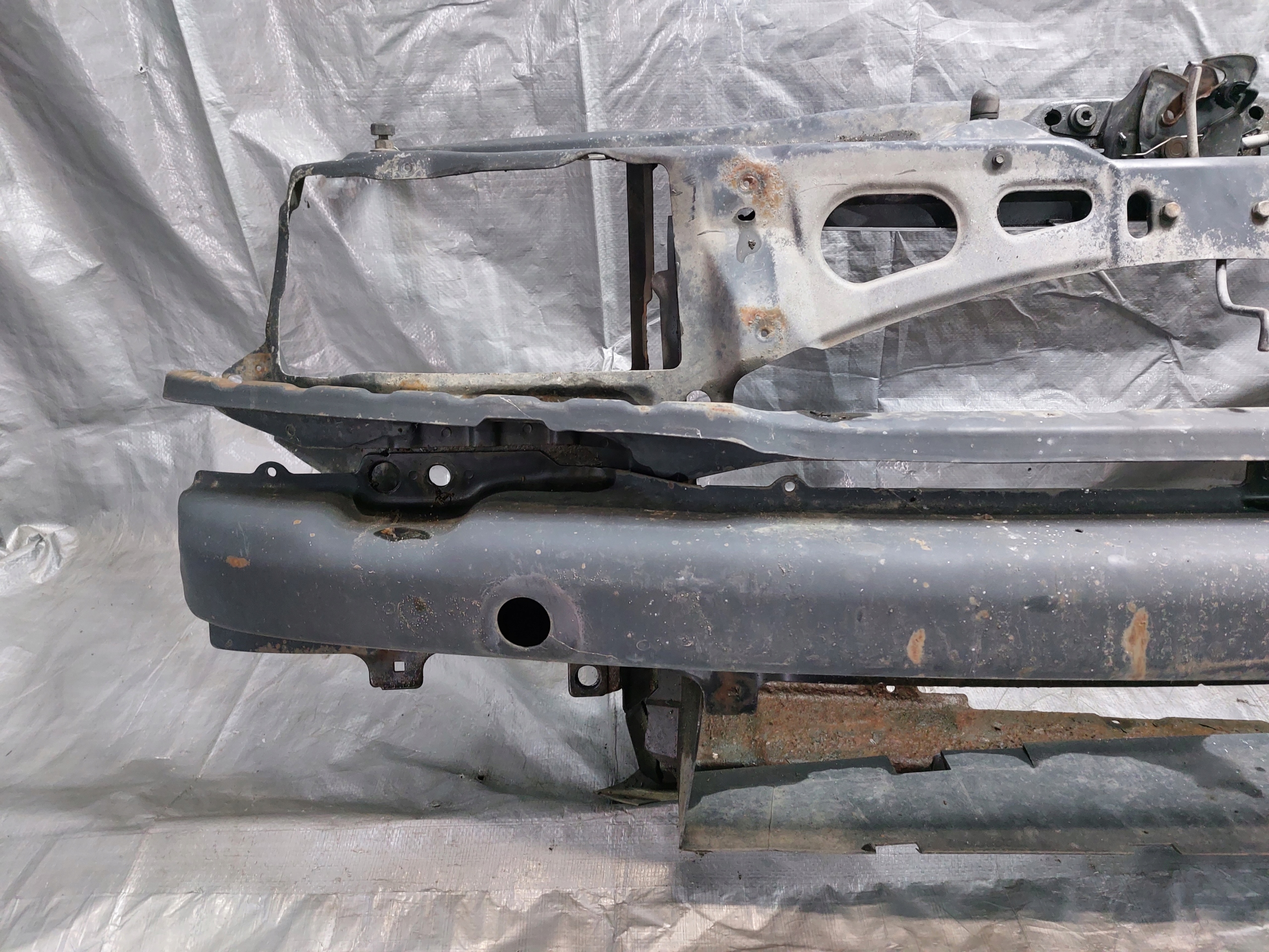 support panel for radiators pillar SKODA OCTAVIA and